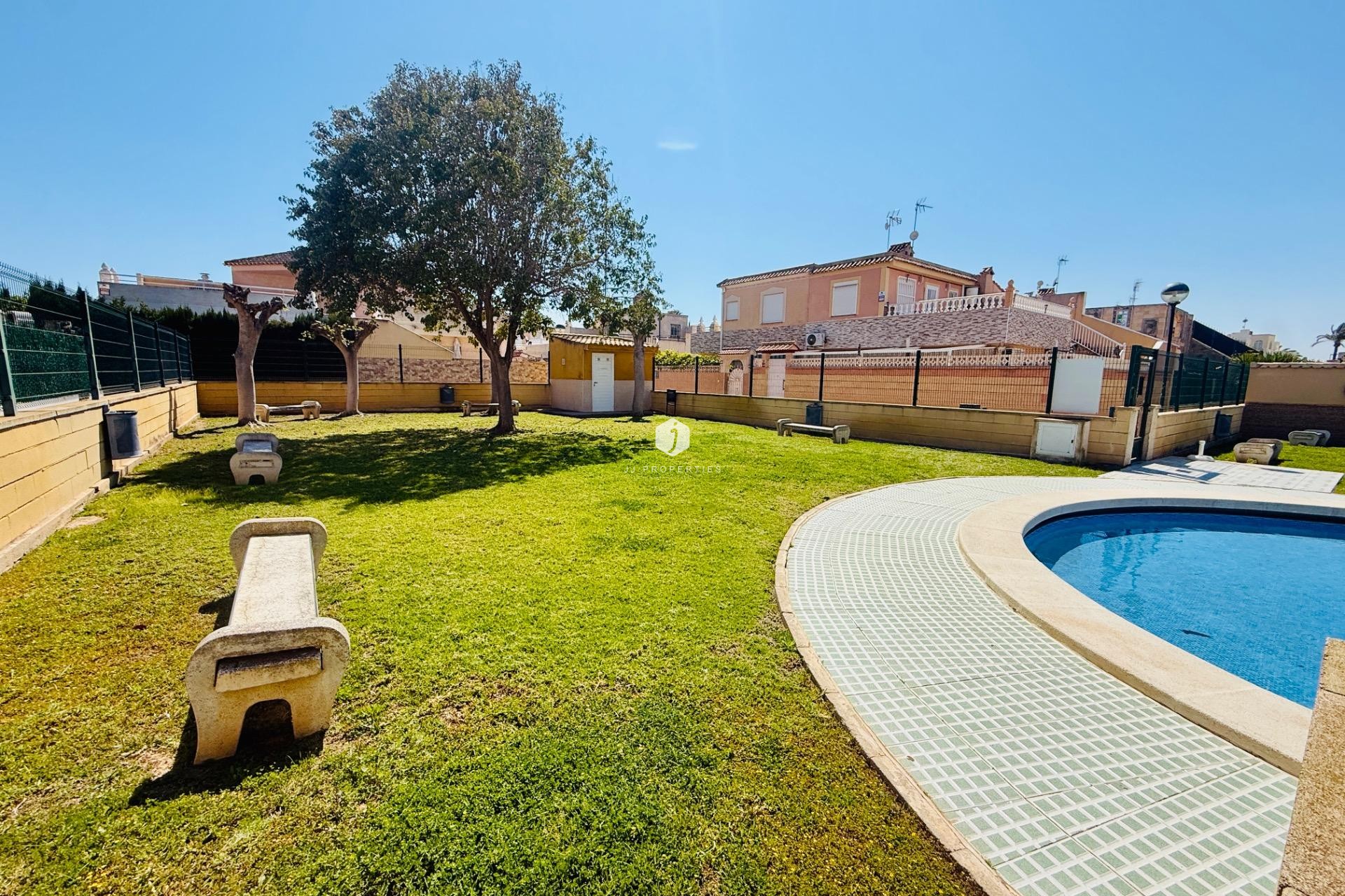 Resale - Chalet -
Torrevieja - Carrefour