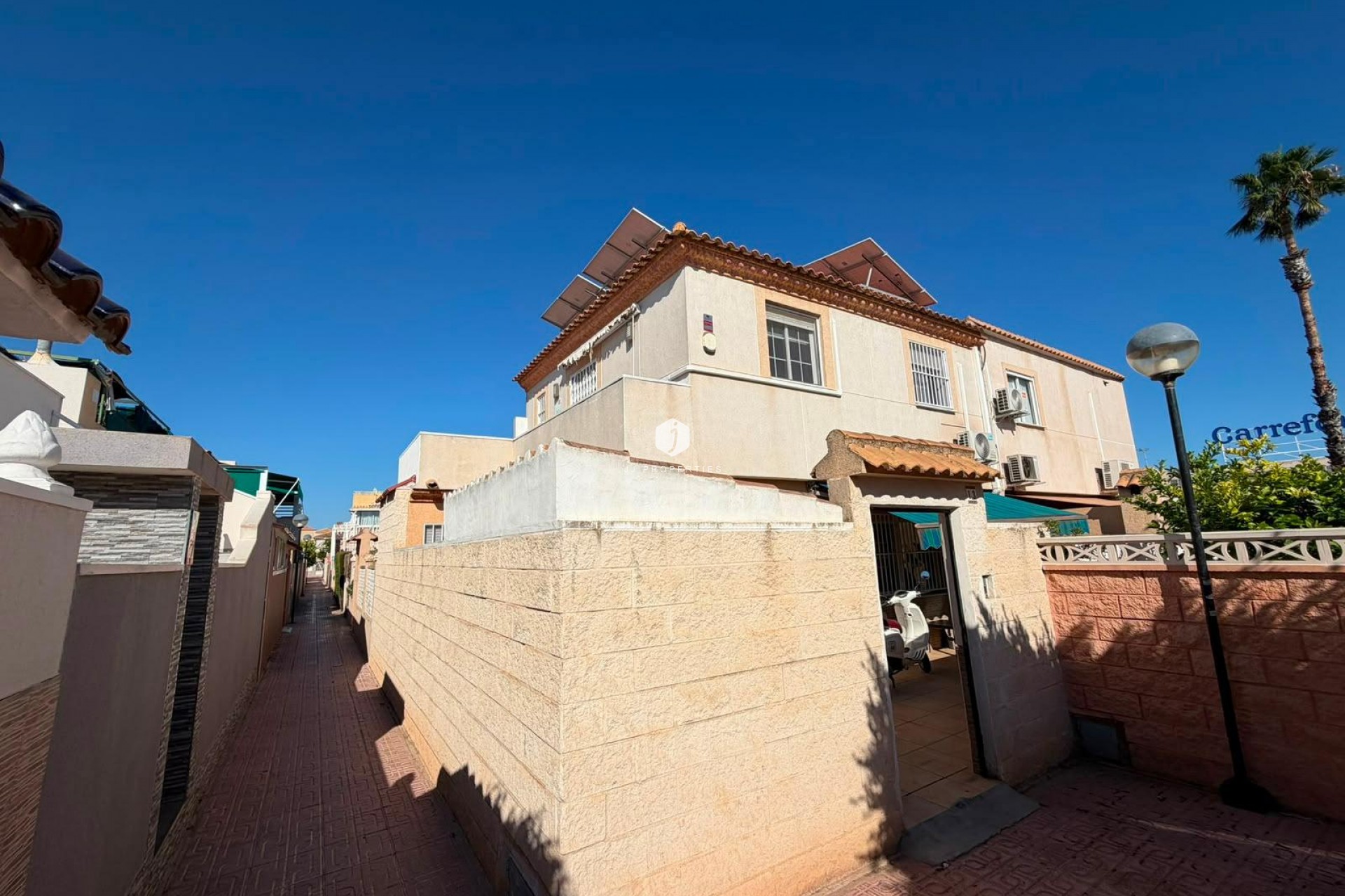 Resale - Chalet -
Torrevieja - Carrefour