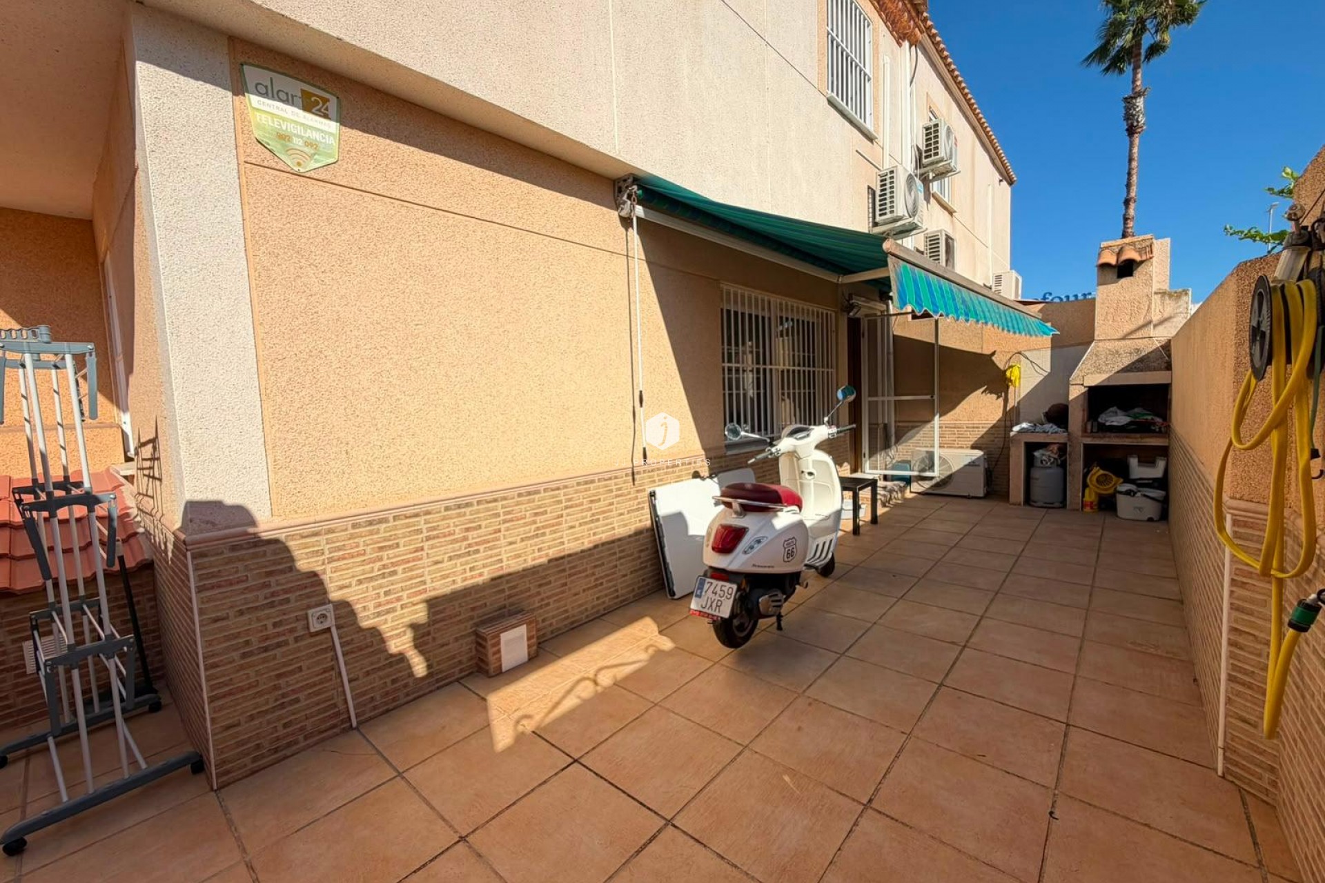 Resale - Chalet -
Torrevieja - Carrefour