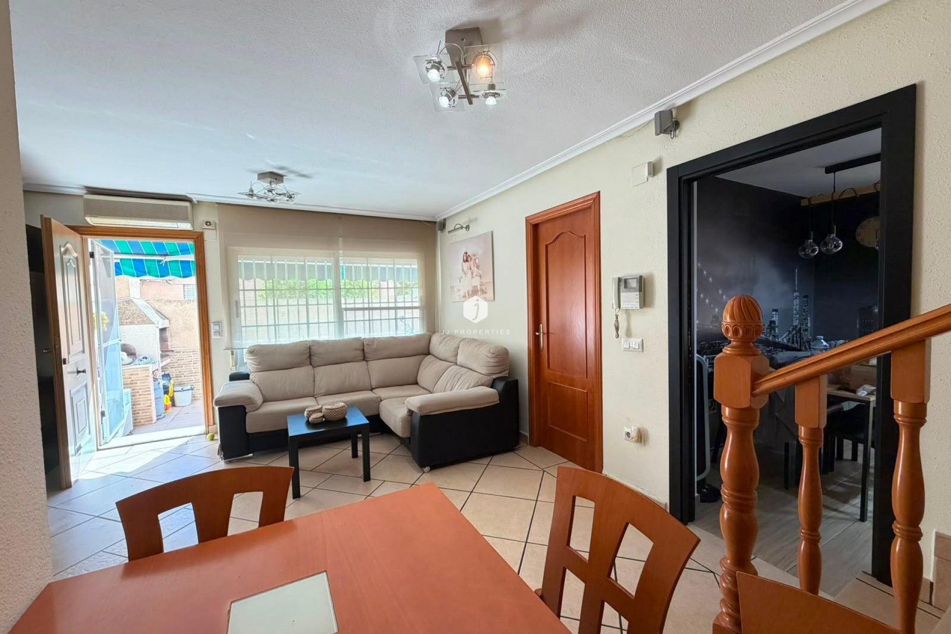 Resale - Chalet -
Torrevieja - Carrefour