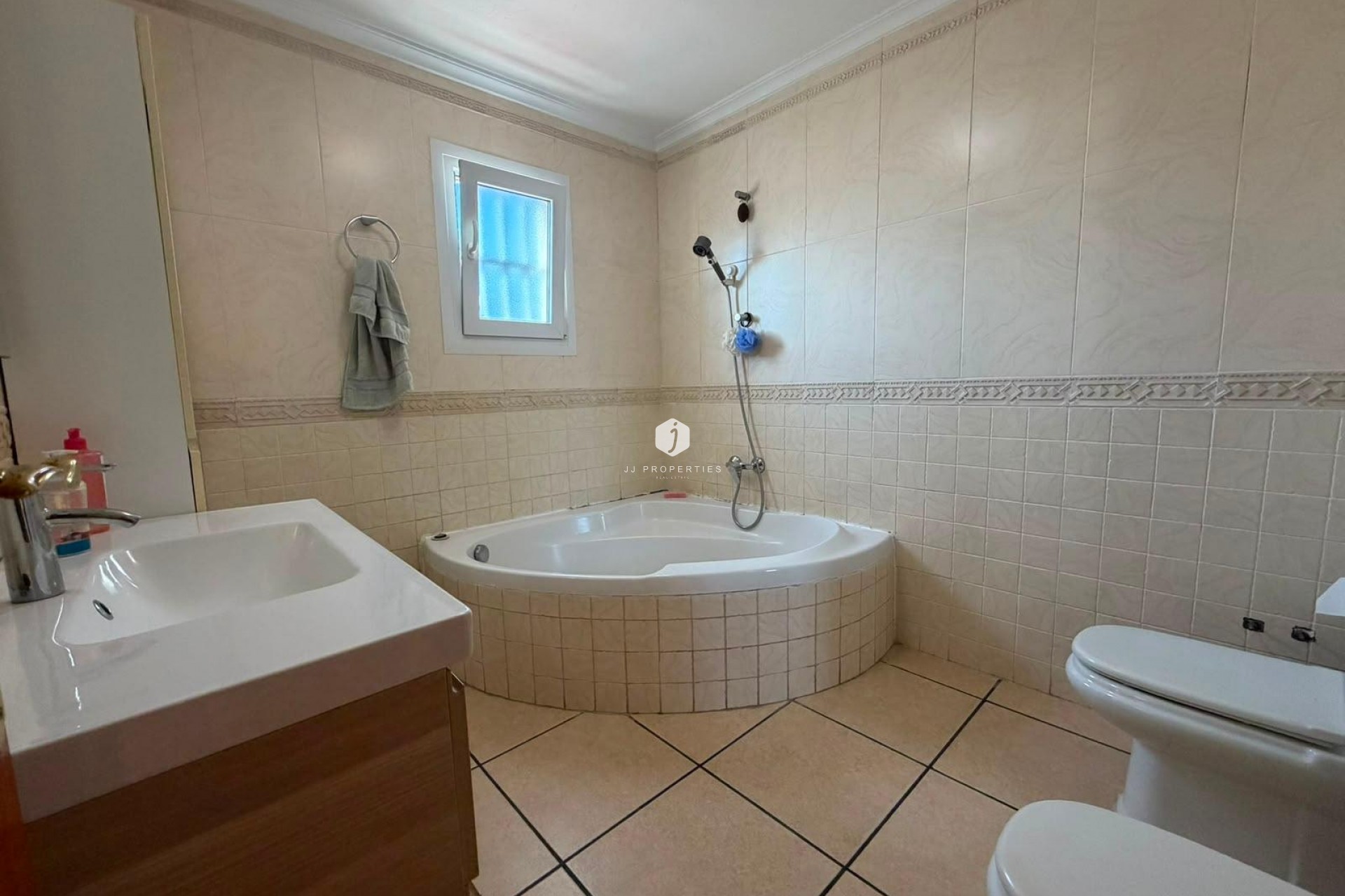 Resale - Chalet -
Torrevieja - Carrefour