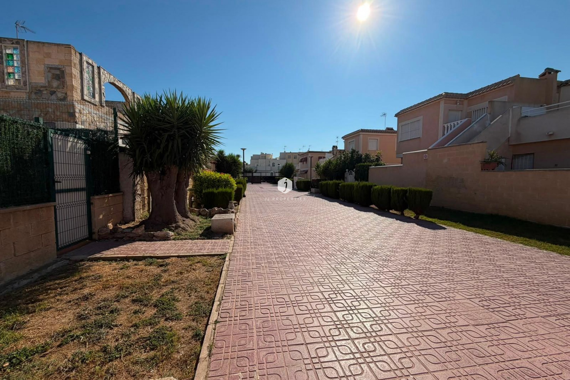 Resale - Chalet -
Torrevieja - Carrefour