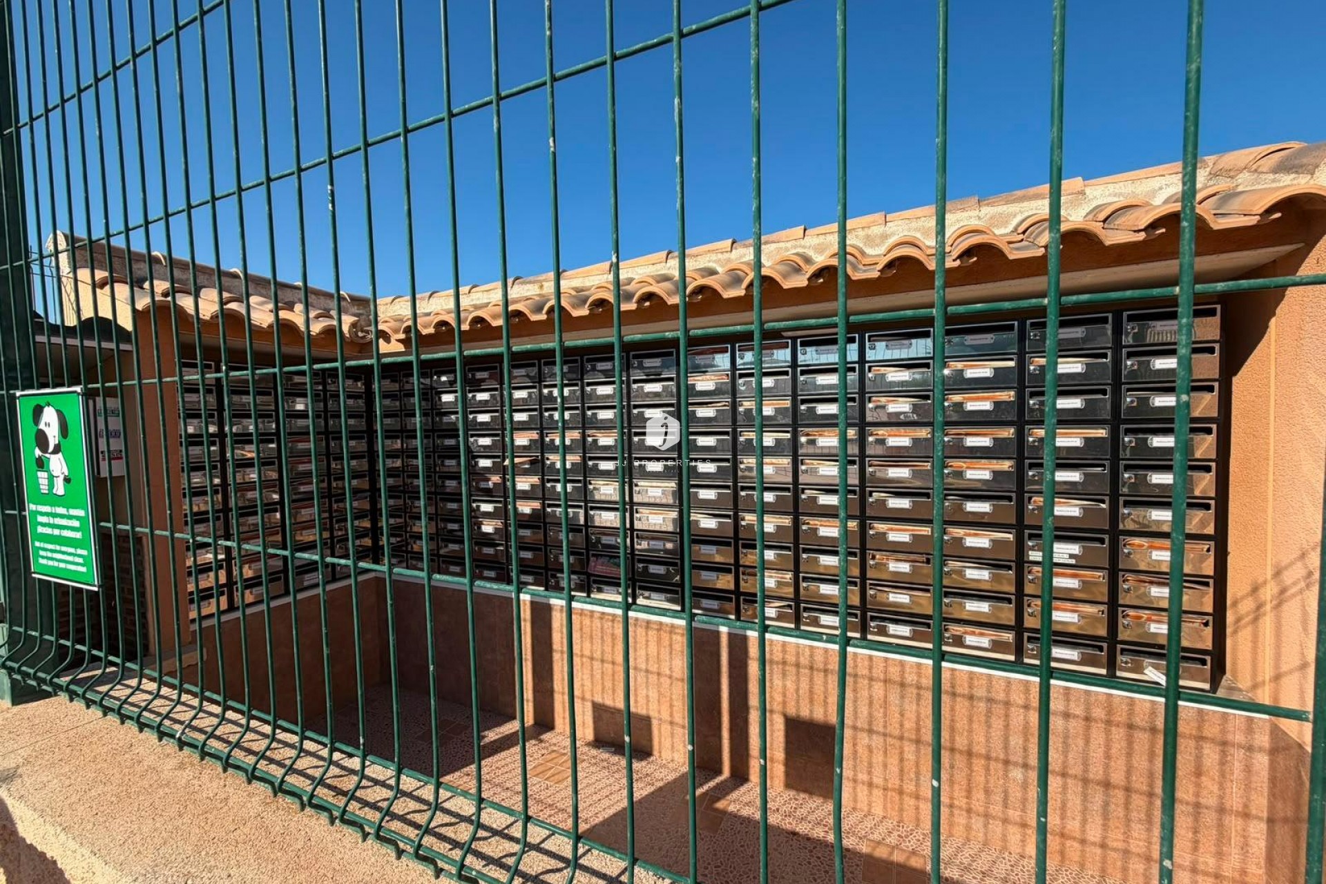 Resale - Chalet -
Torrevieja - Carrefour
