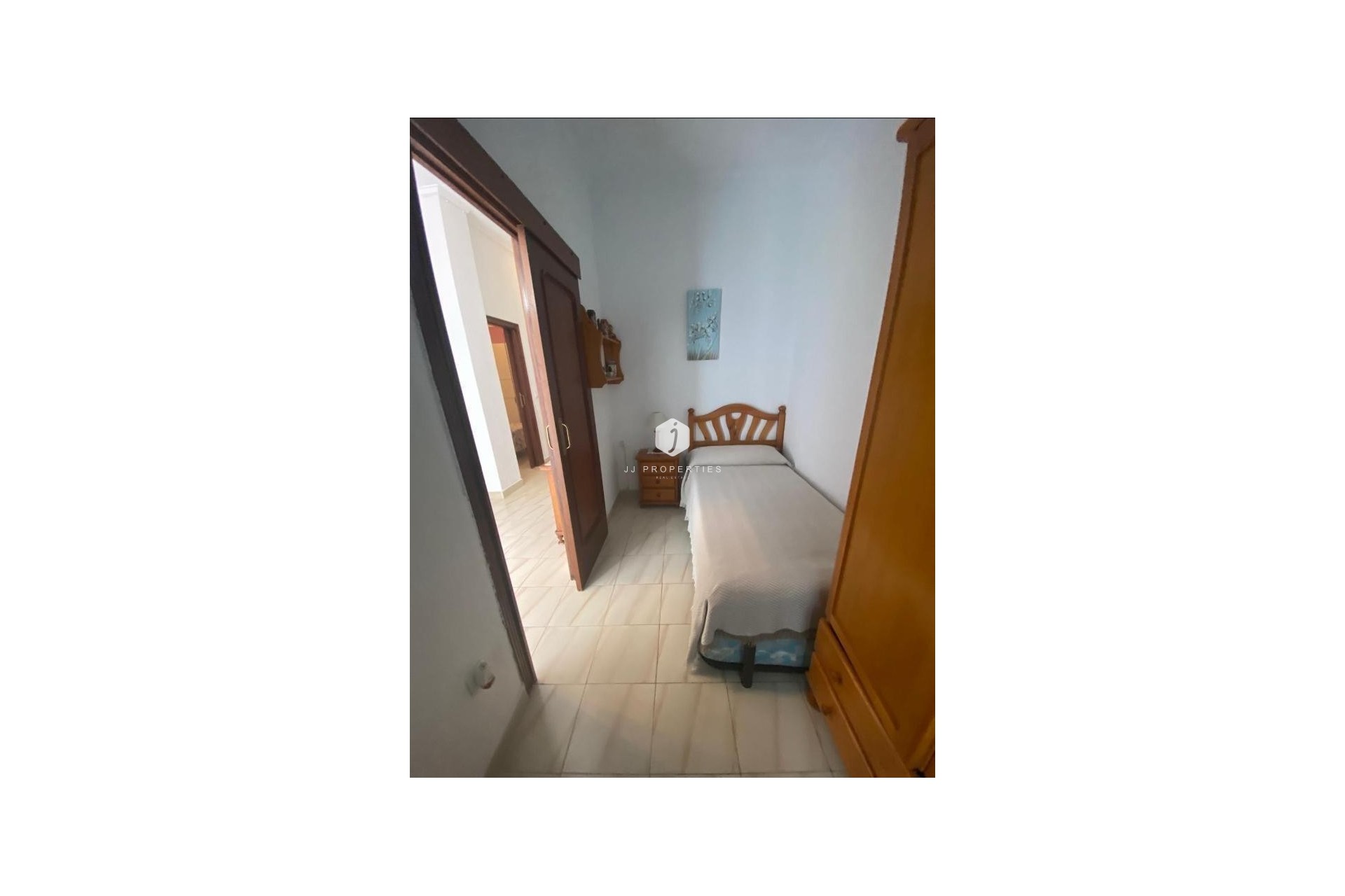 Resale - Chalet -
Torrevieja - Centro