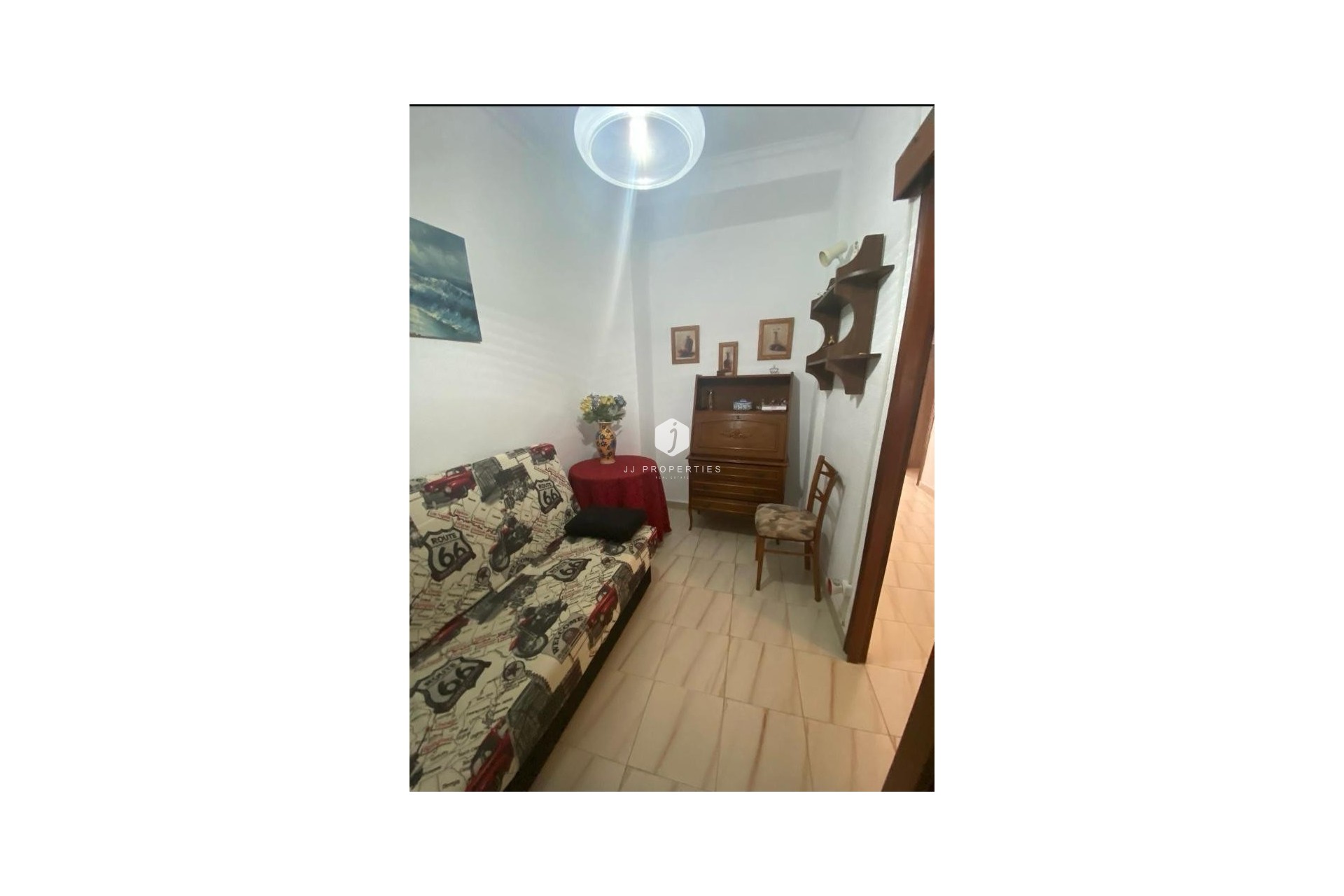 Resale - Chalet -
Torrevieja - Centro