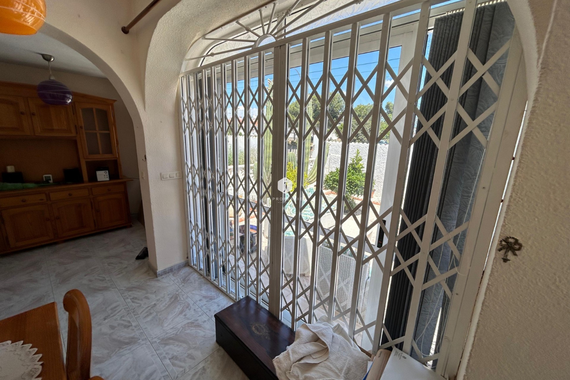 Resale - Chalet -
Torrevieja - Costa Blanca