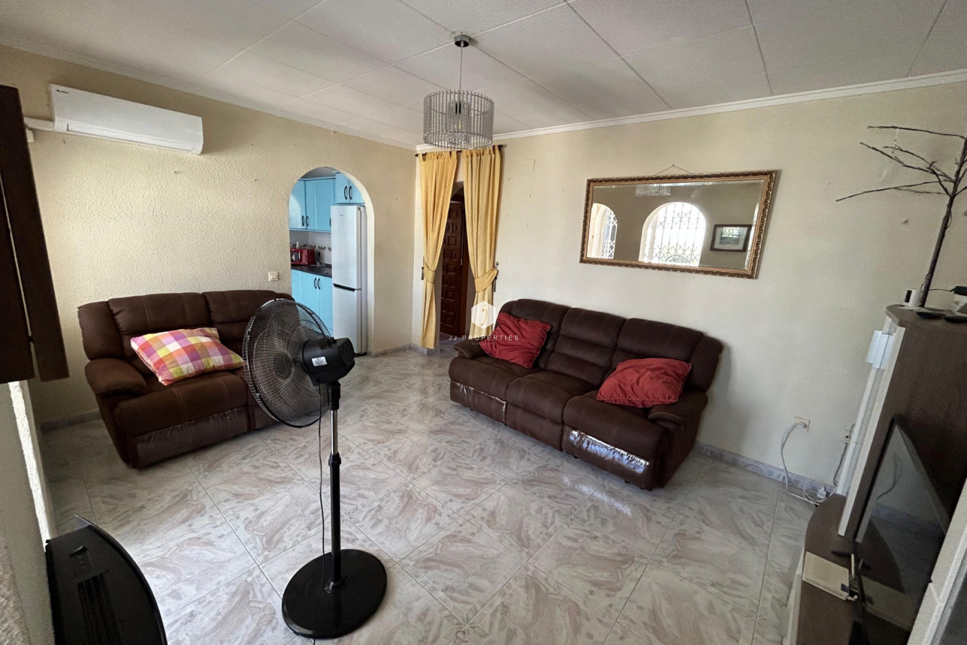 Resale - Chalet -
Torrevieja - Costa Blanca