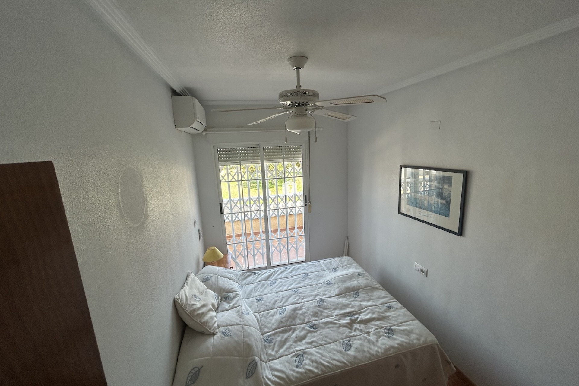 Resale - Chalet -
Torrevieja - Costa Blanca