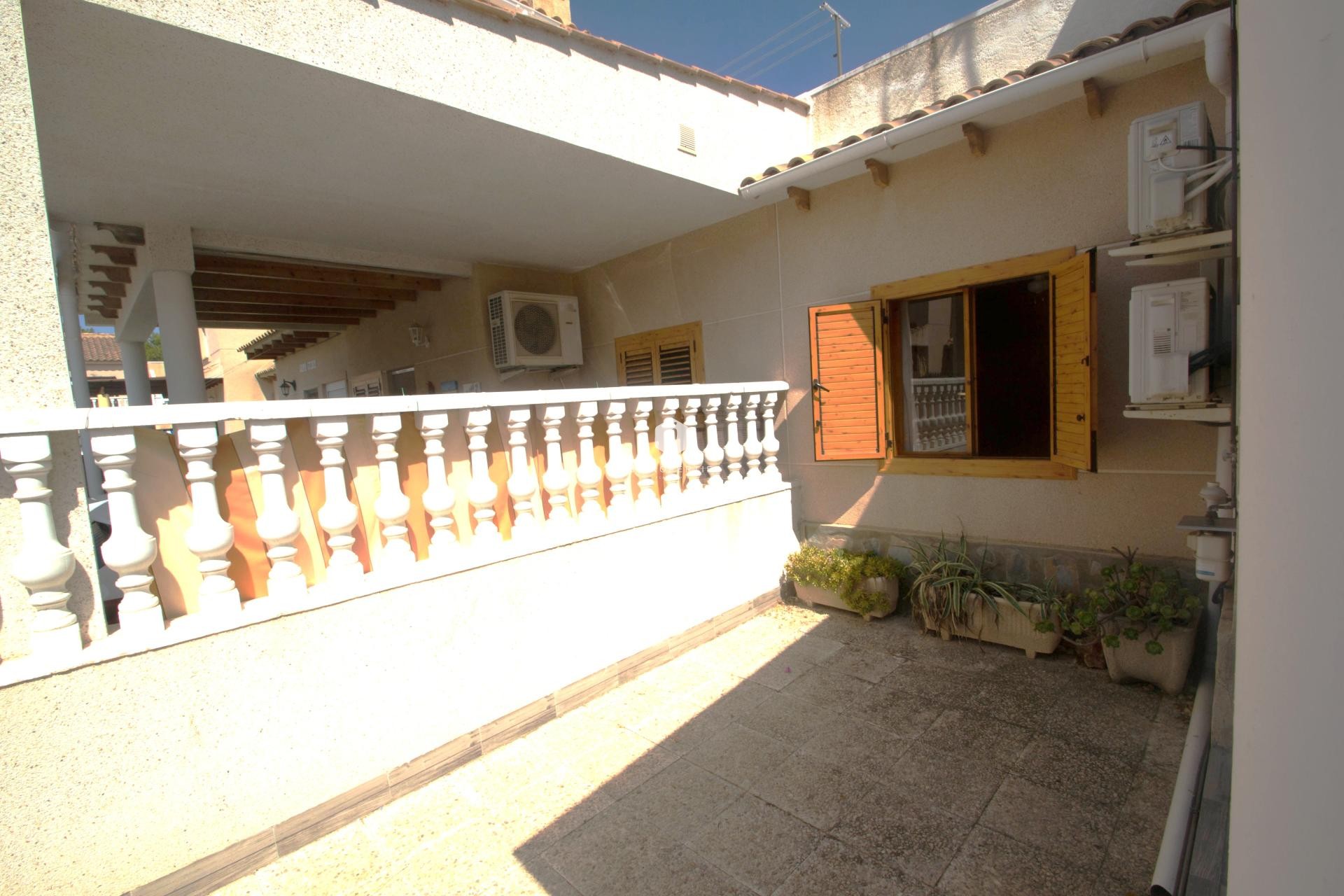 Resale - Chalet -
Torrevieja - Costa Blanca