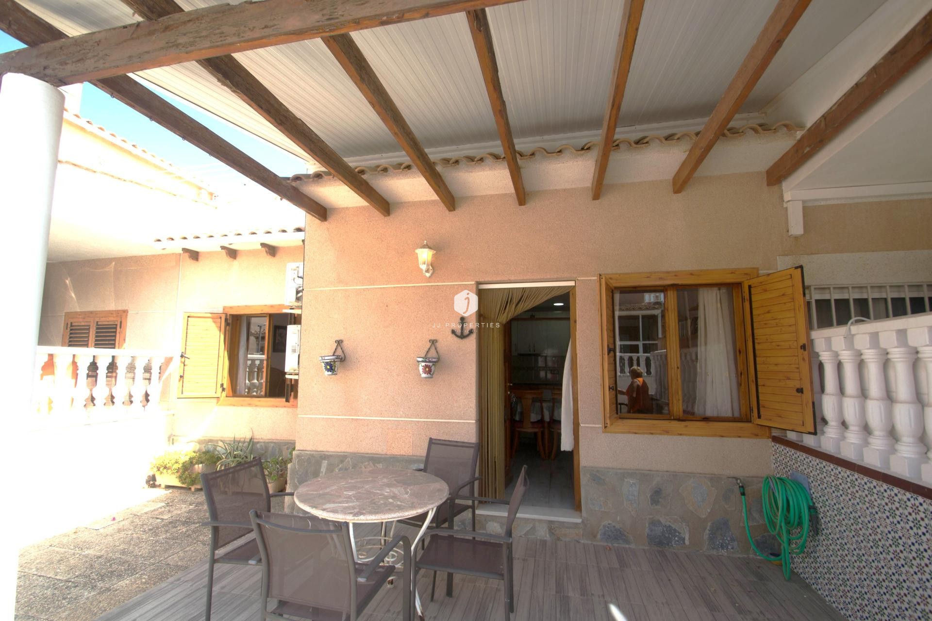 Resale - Chalet -
Torrevieja - Costa Blanca