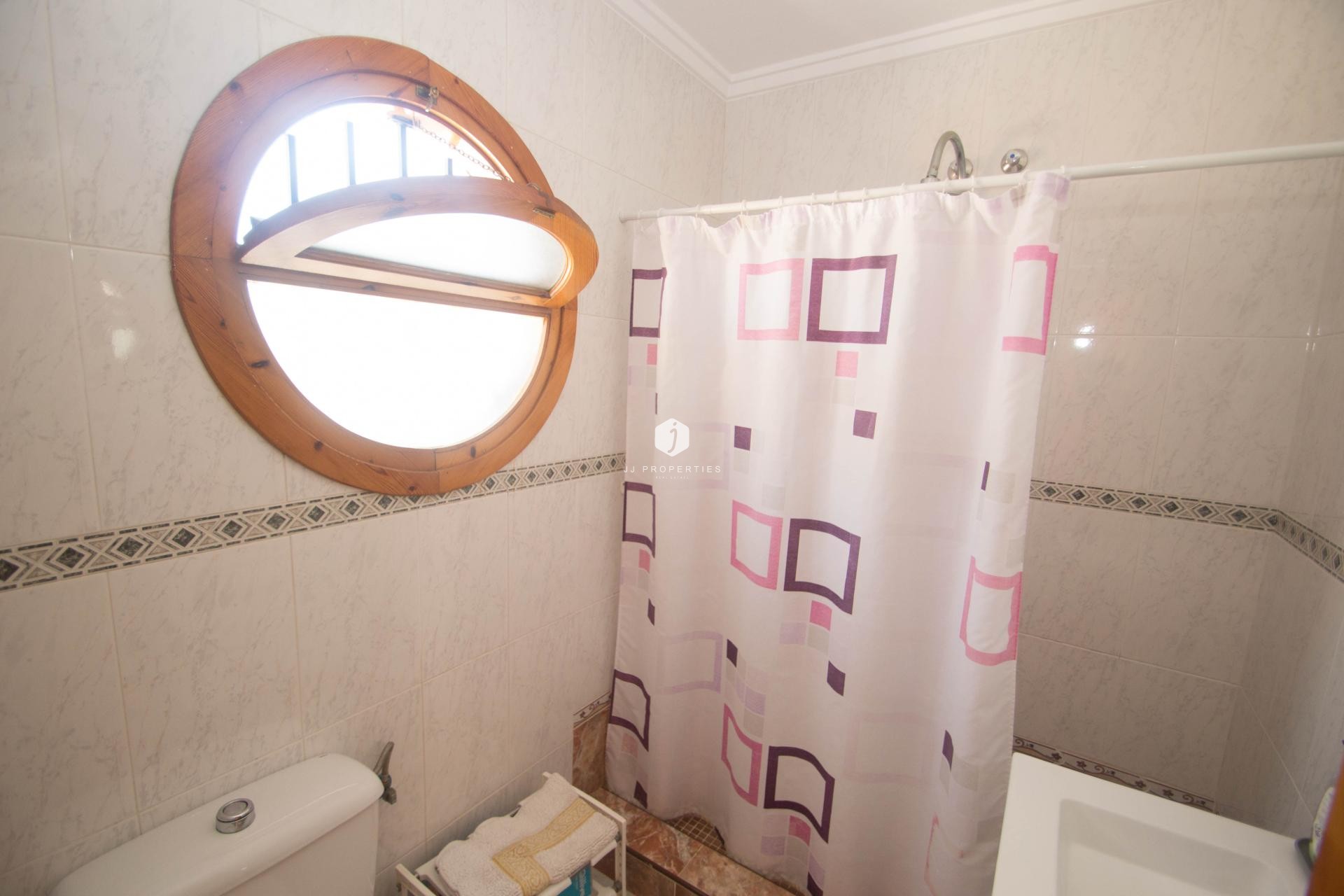 Resale - Chalet -
Torrevieja - Costa Blanca