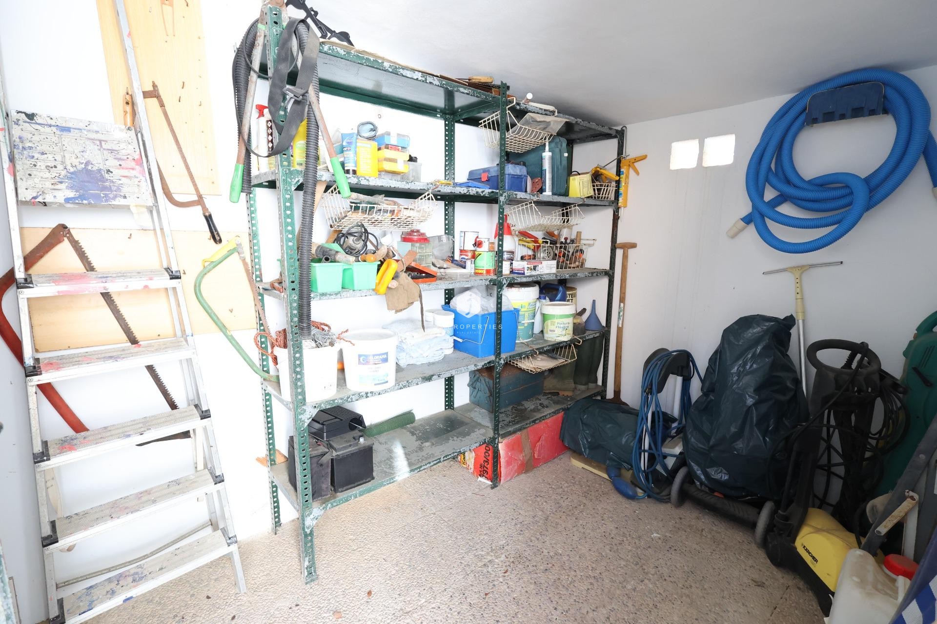 Resale - Chalet -
Torrevieja - Costa Blanca