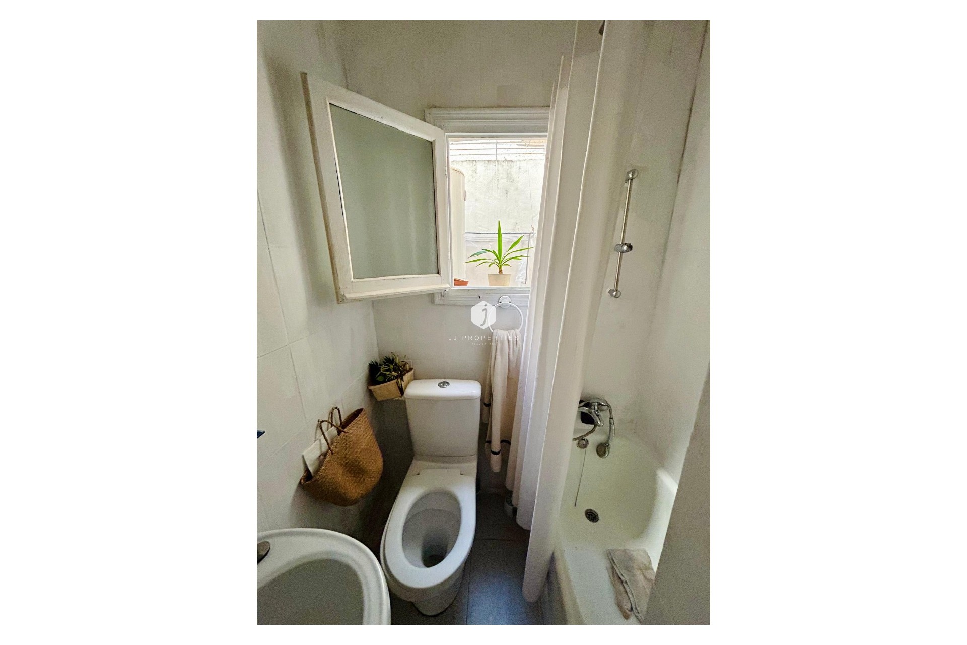 Resale - Chalet -
Torrevieja - Costa Blanca