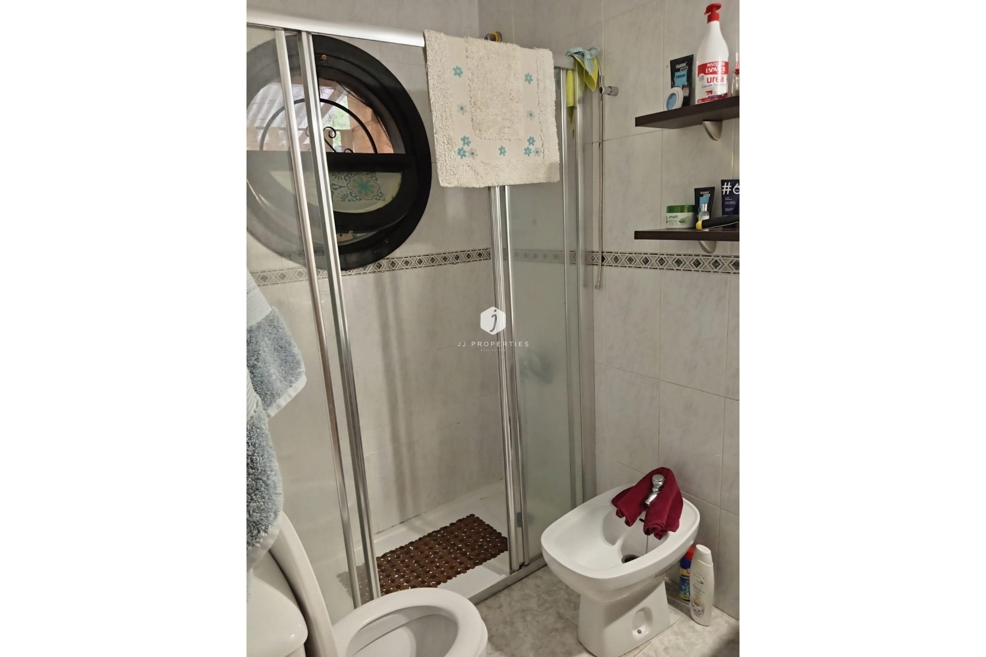 Resale - Chalet -
Torrevieja - Costa Blanca