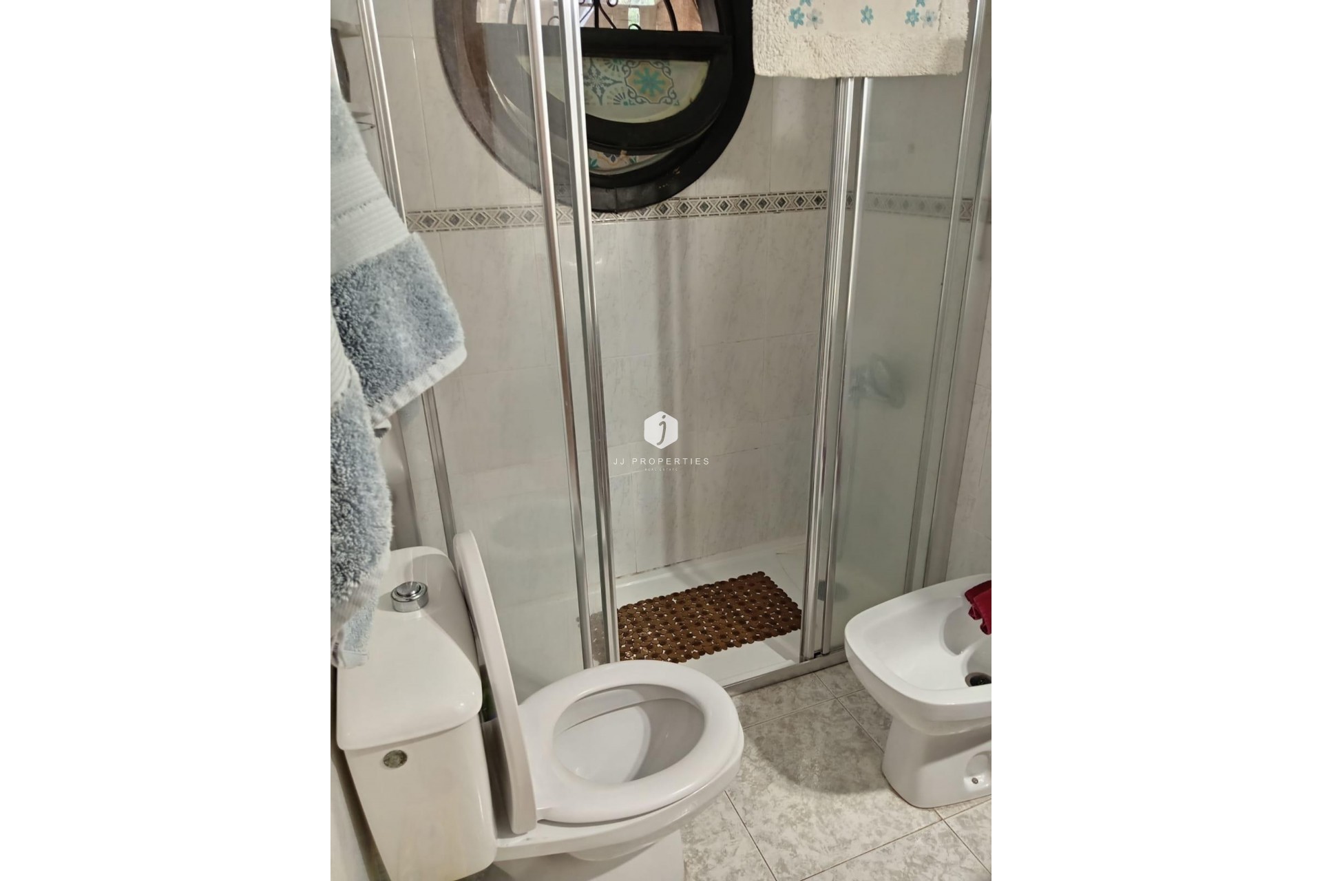 Resale - Chalet -
Torrevieja - Costa Blanca