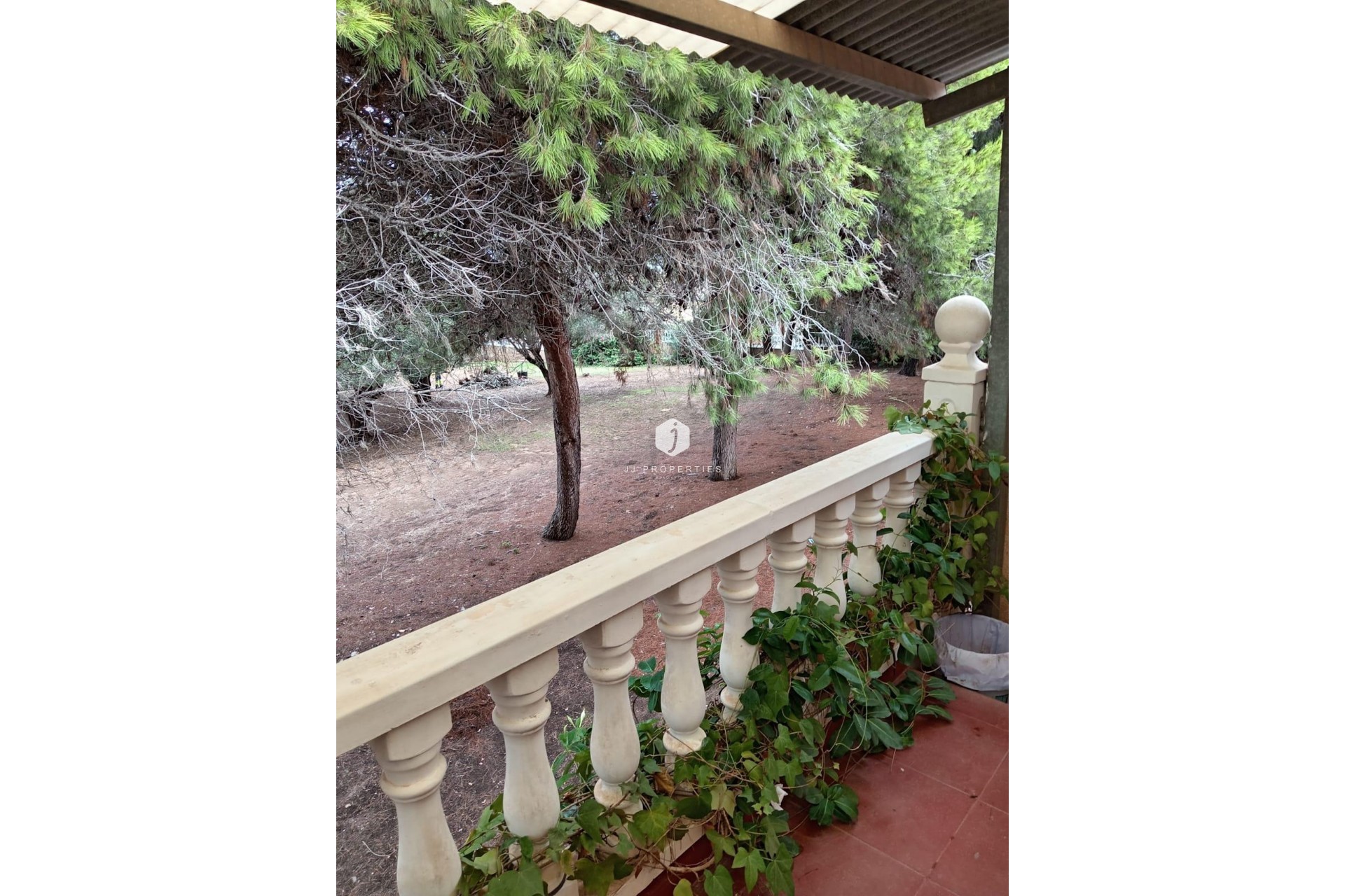 Resale - Chalet -
Torrevieja - Costa Blanca