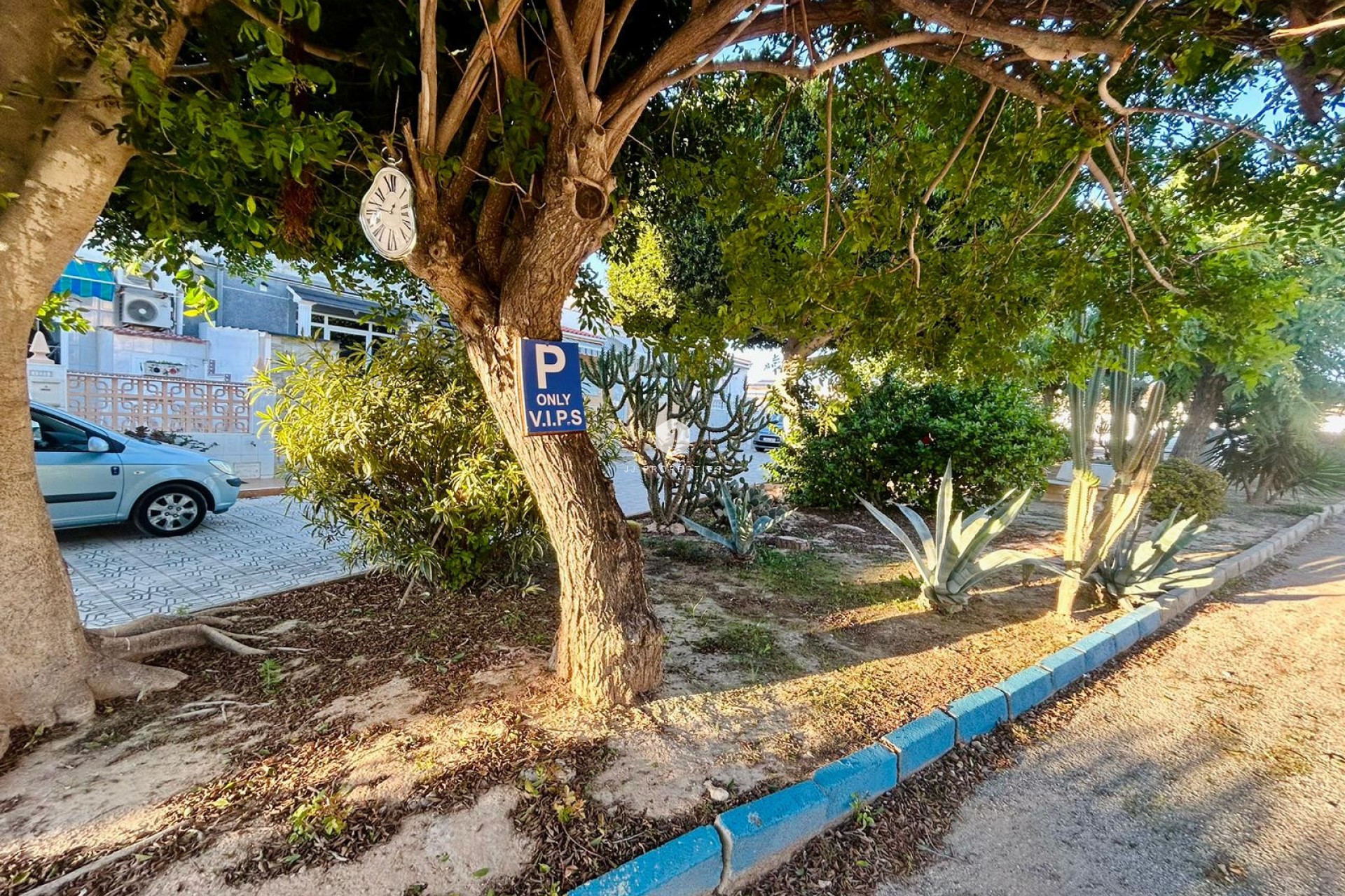 Resale - Chalet -
Torrevieja - Costa Blanca