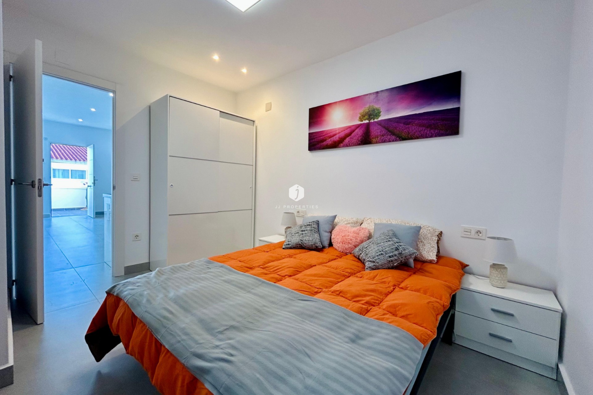 Resale - Chalet -
Torrevieja - Costa Blanca