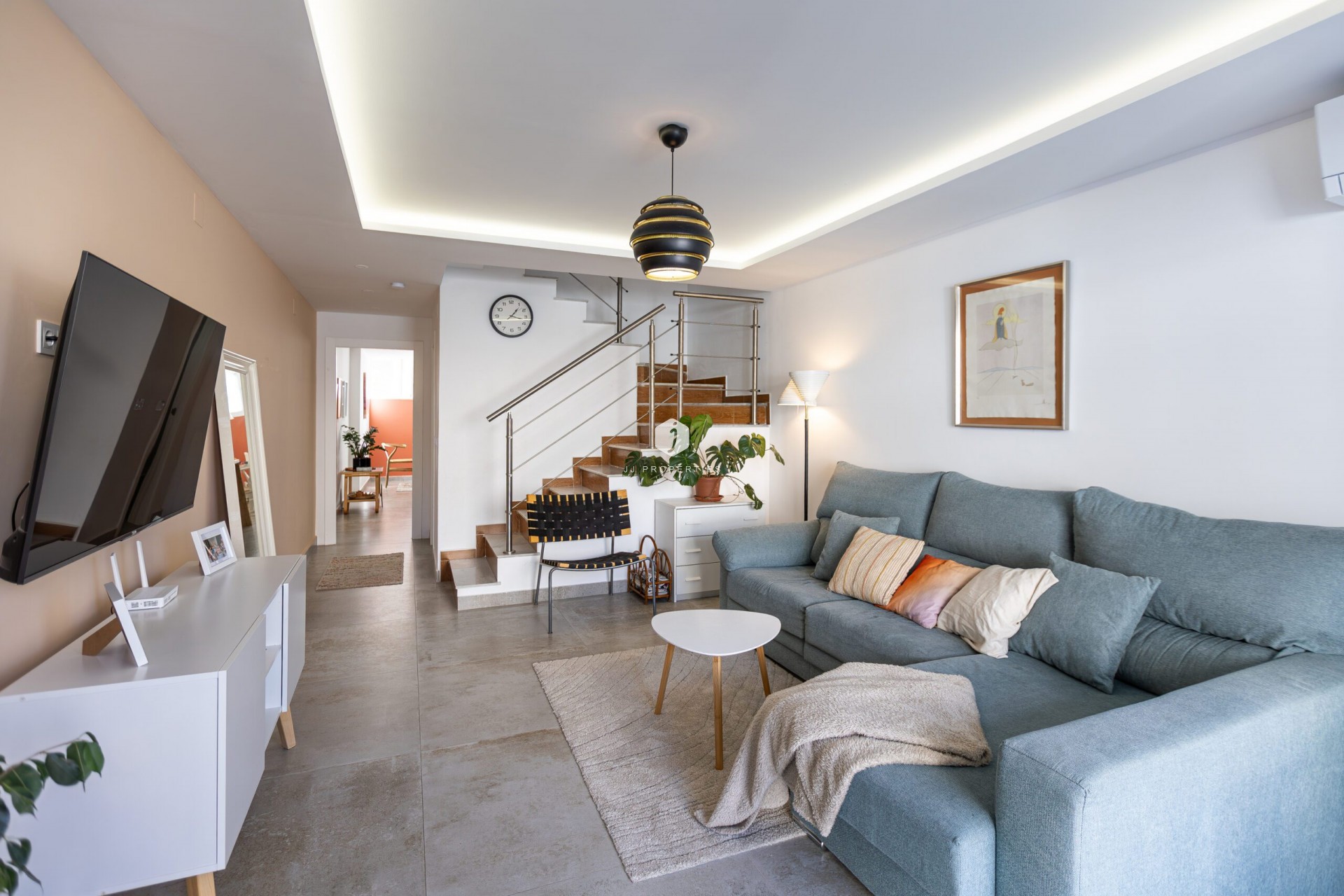 Resale - Chalet -
Torrevieja - Costa Blanca