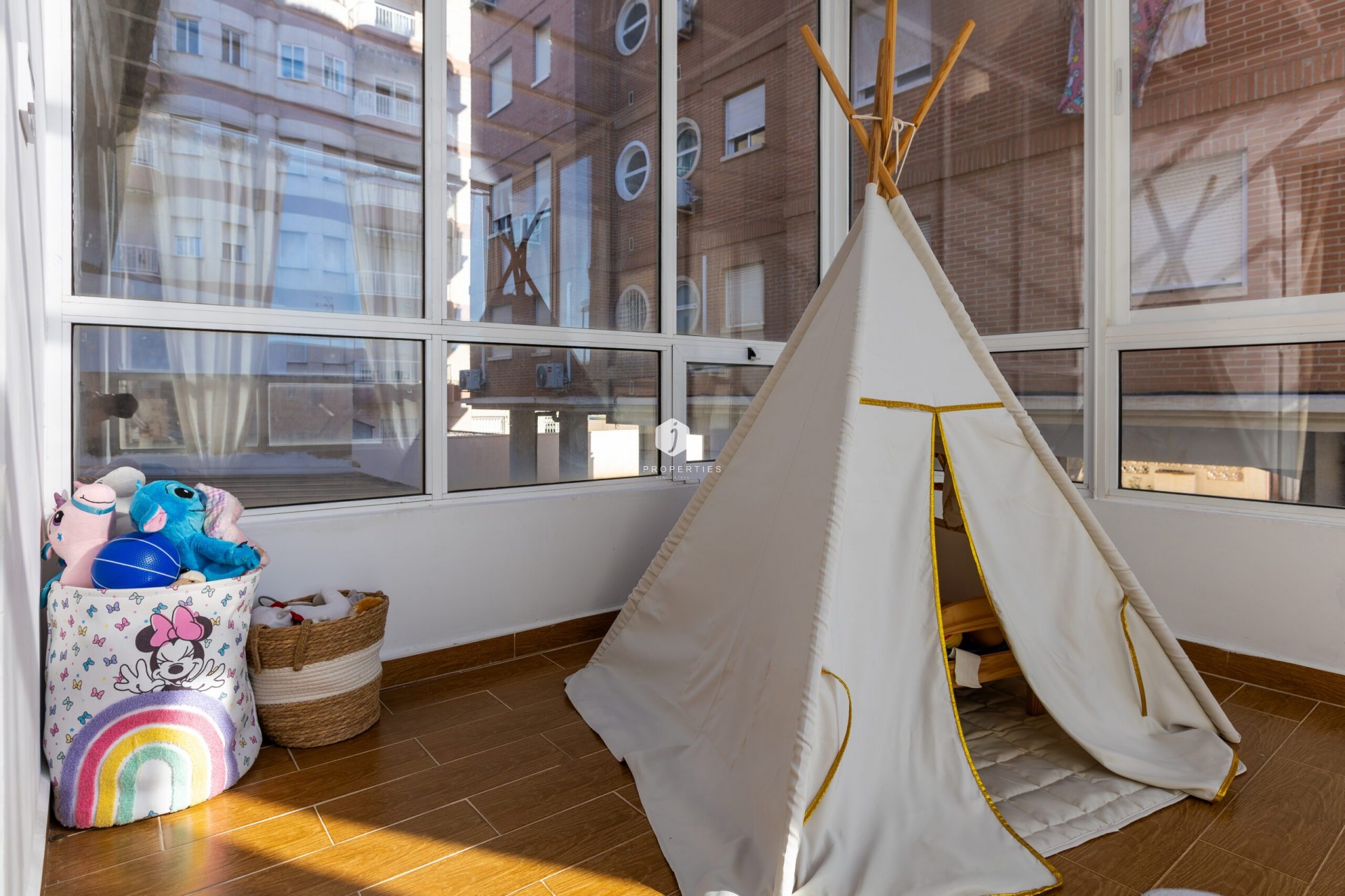 Resale - Chalet -
Torrevieja - Costa Blanca