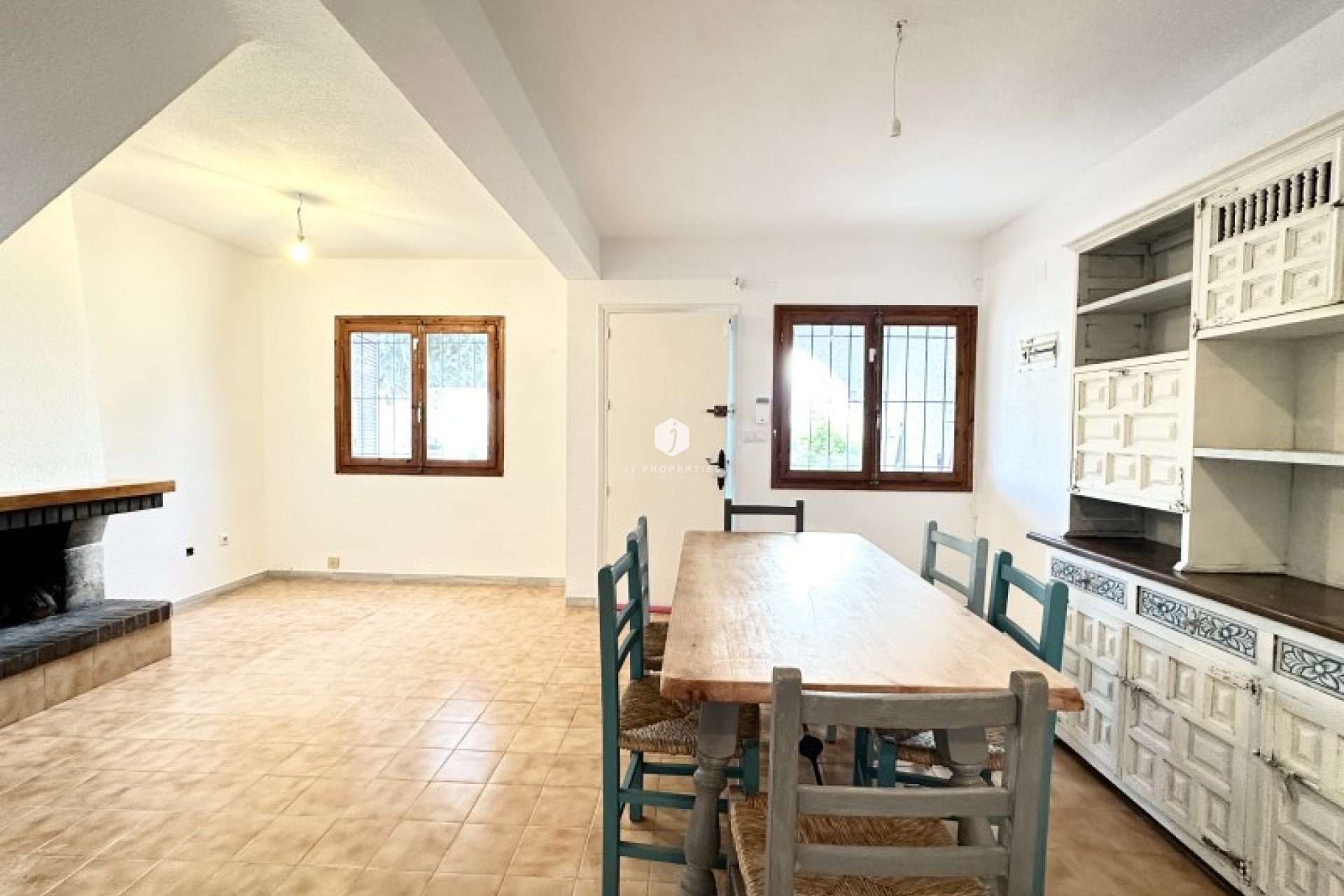 Resale - Chalet -
Torrevieja - Costa Blanca