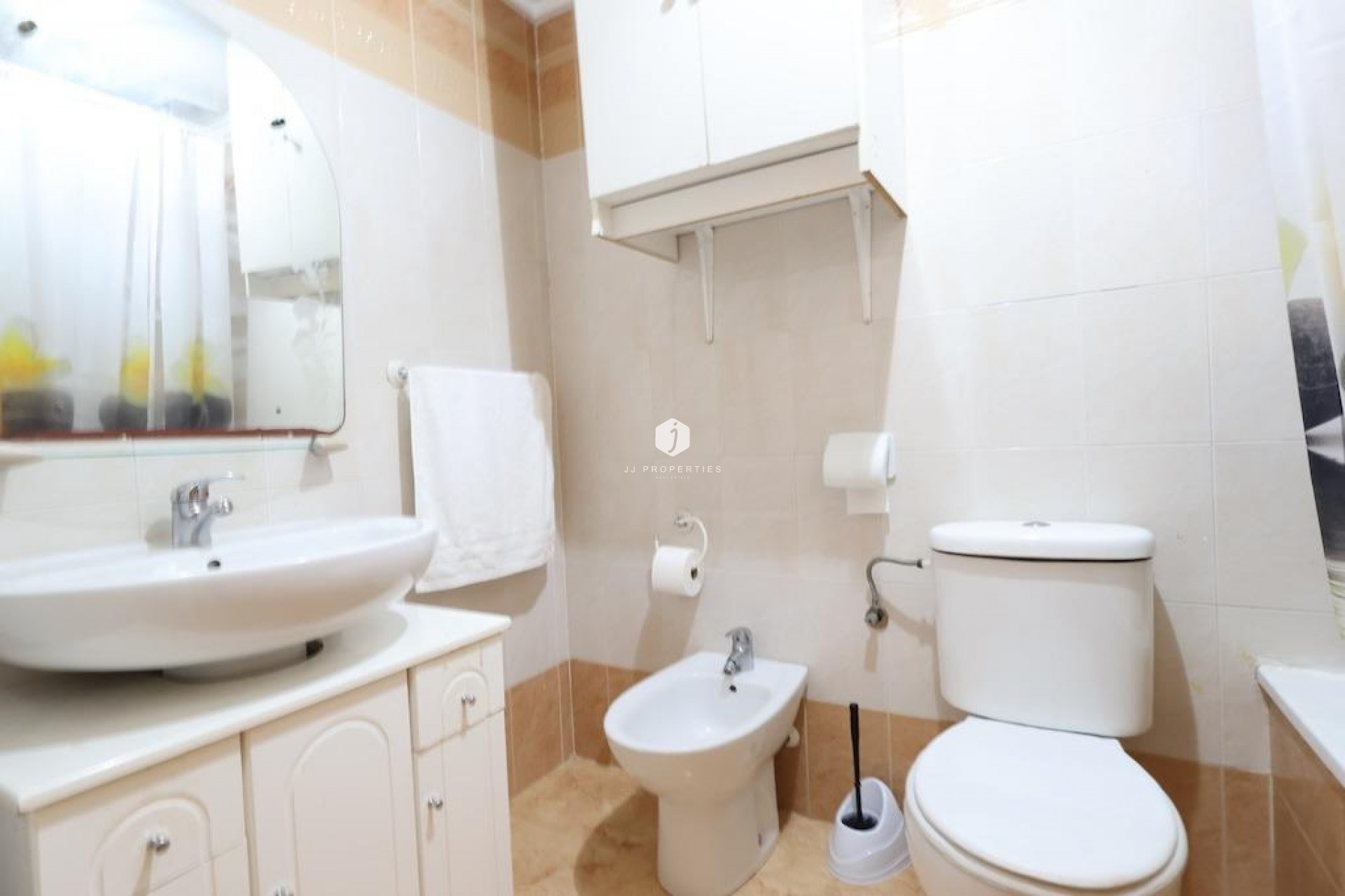 Resale - Chalet -
Torrevieja - Costa Blanca