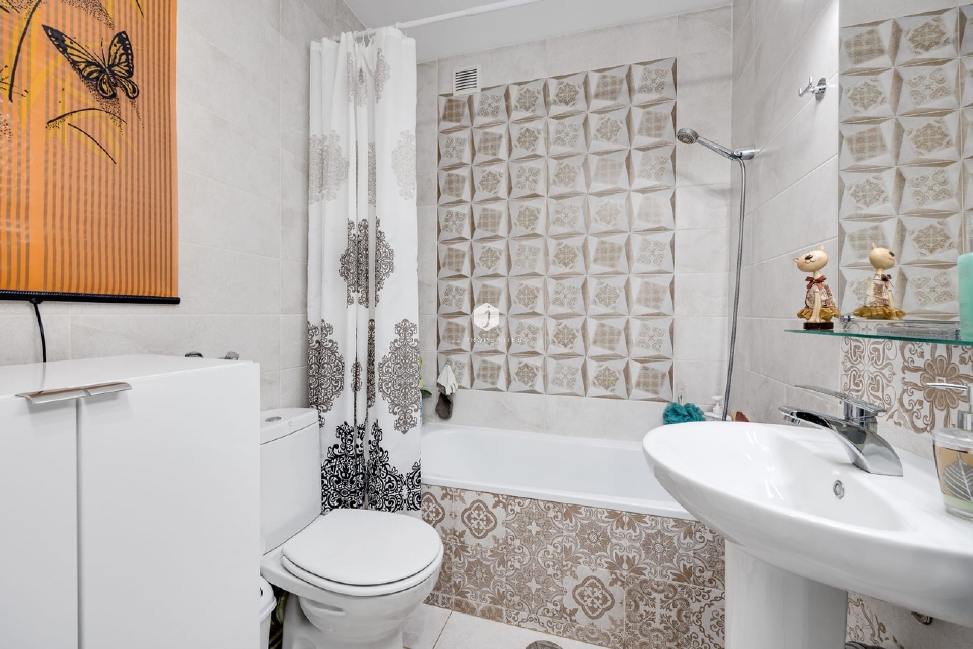 Resale - Chalet -
Torrevieja - Costa Blanca