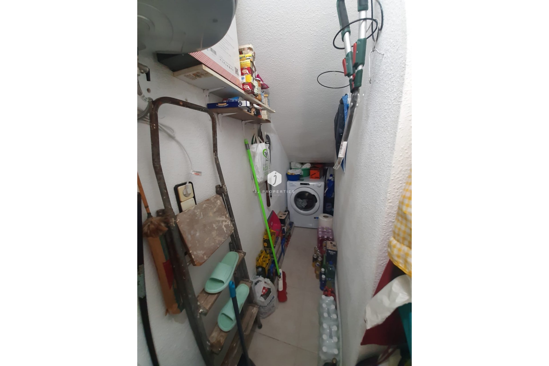 Resale - Chalet -
Torrevieja - Costa Blanca