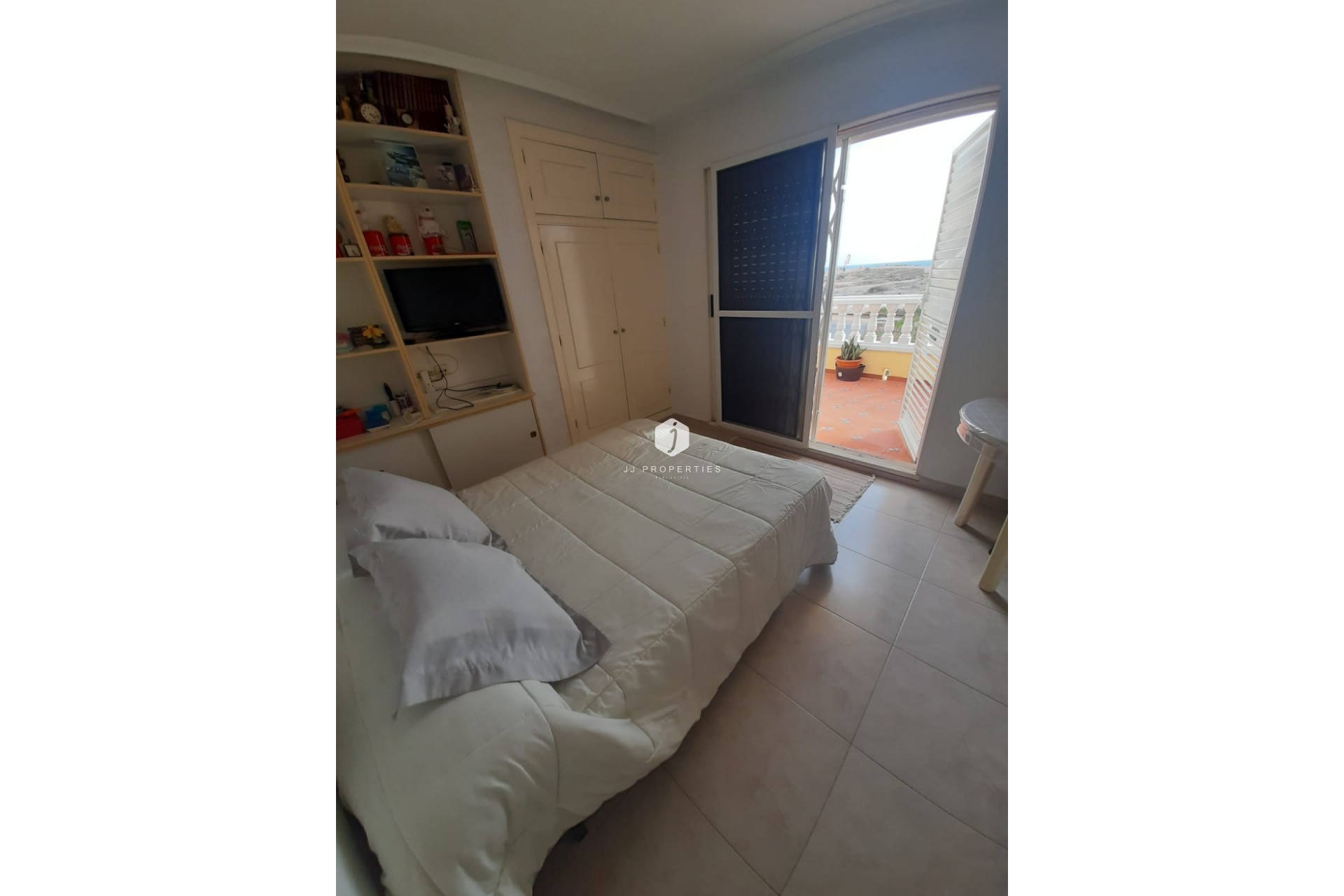 Resale - Chalet -
Torrevieja - Costa Blanca