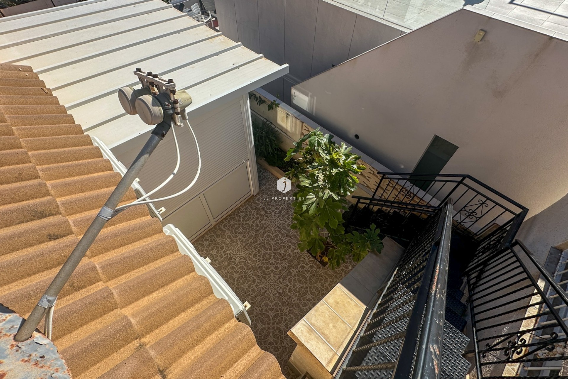 Resale - Chalet -
Torrevieja - Costa Blanca