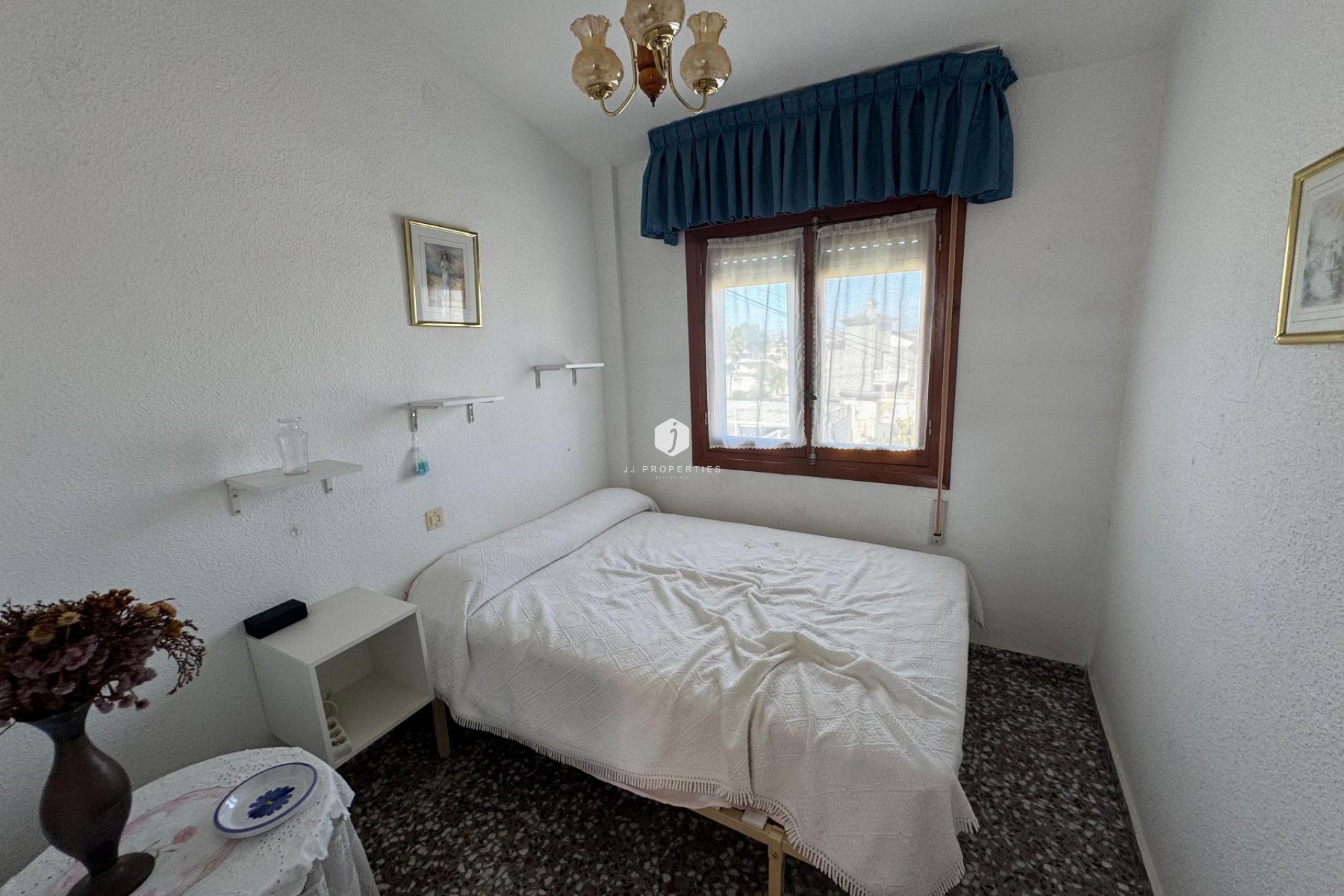 Resale - Chalet -
Torrevieja - Costa Blanca