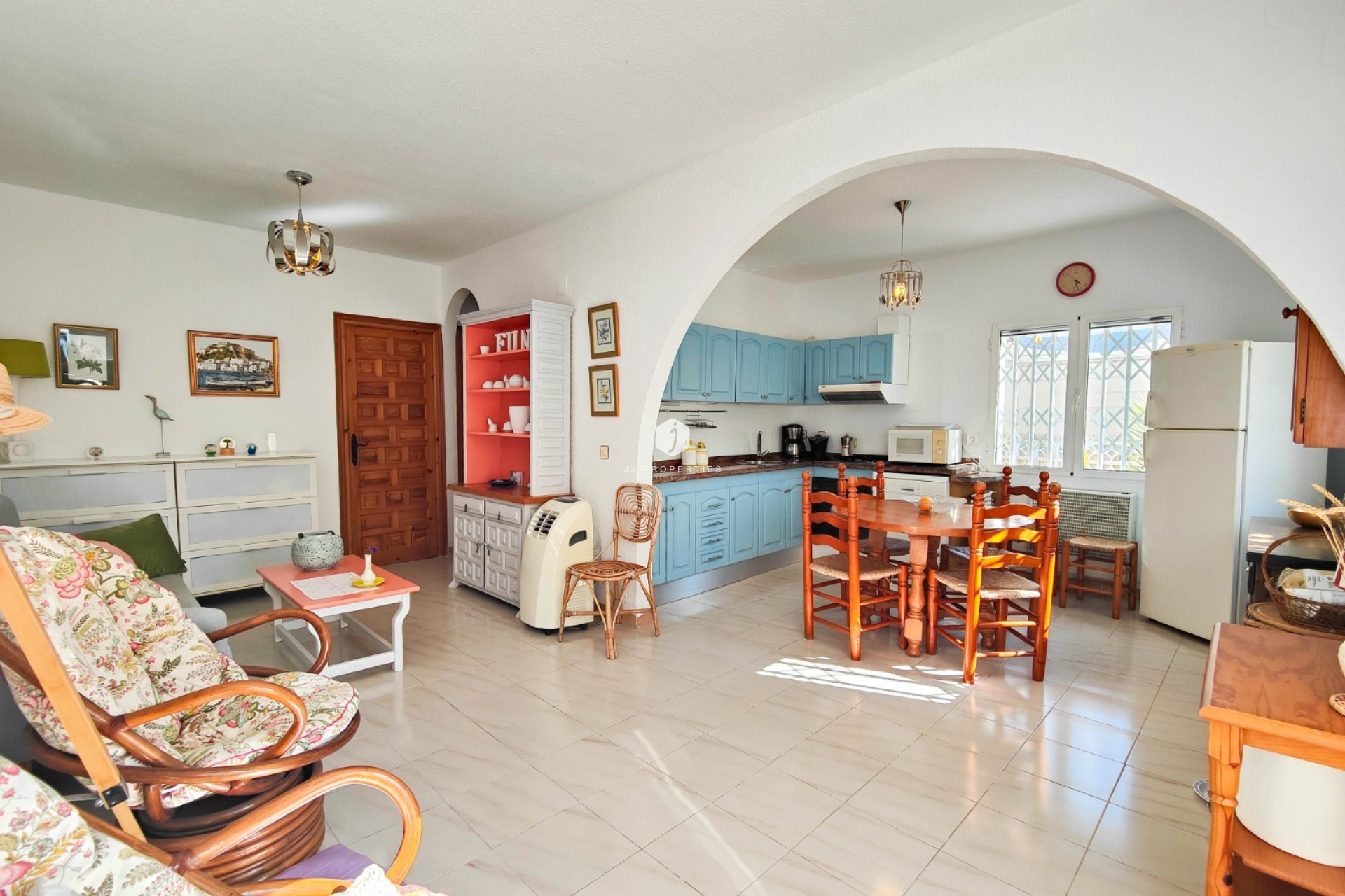 Resale - Chalet -
Torrevieja - Costa Blanca