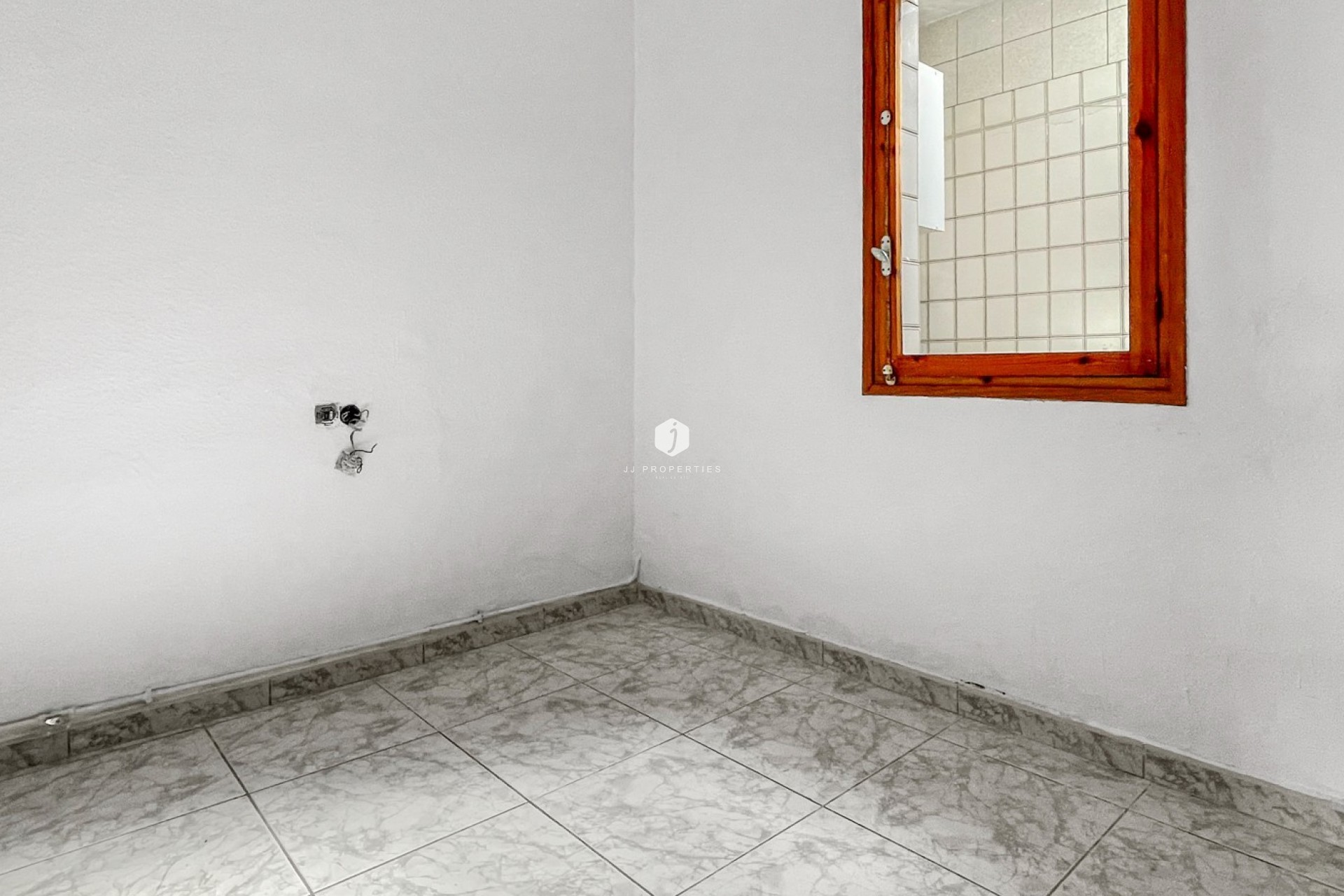 Resale - Chalet -
Torrevieja - Costa Blanca