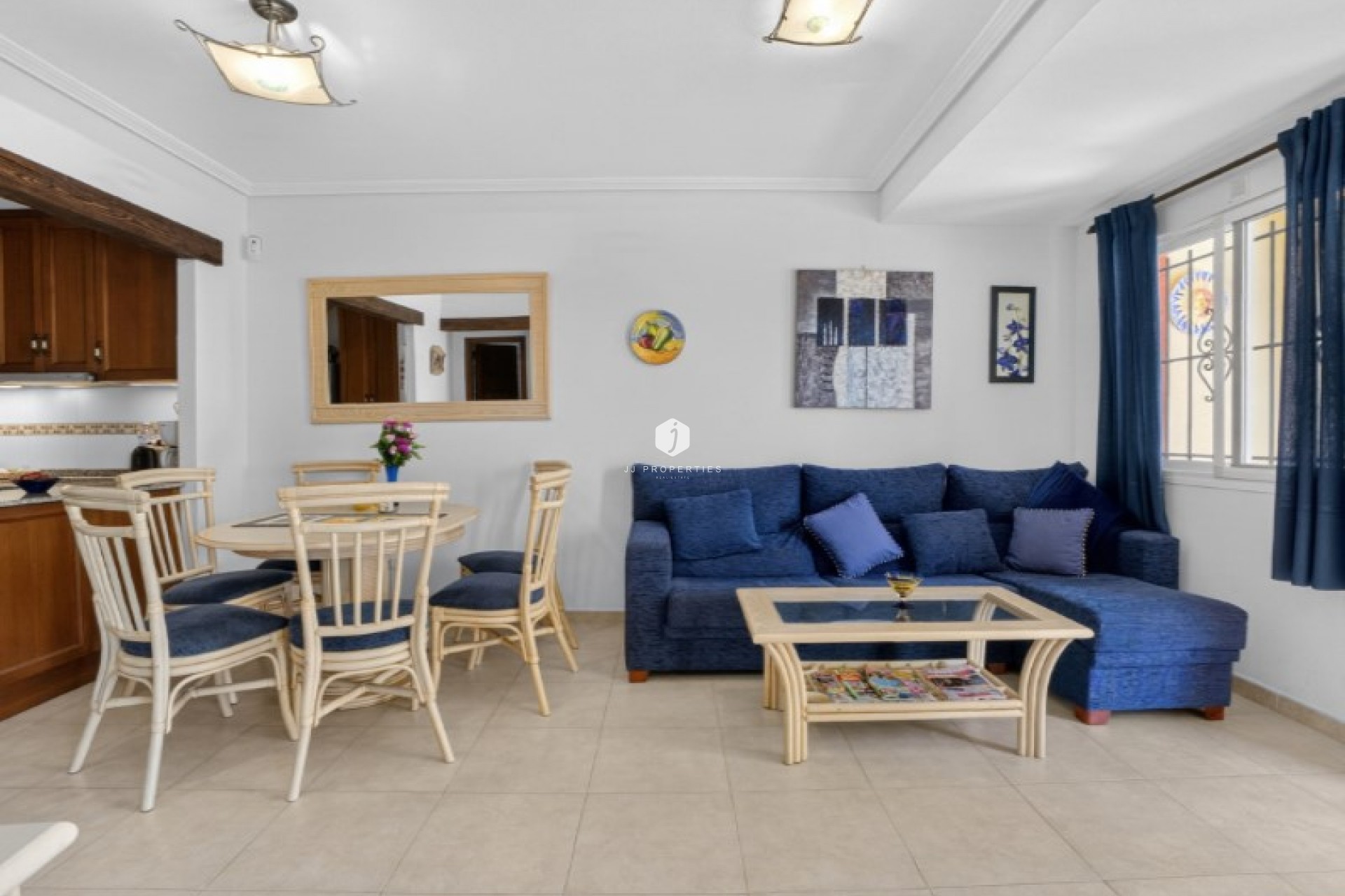Resale - Chalet -
Torrevieja - Costa Blanca