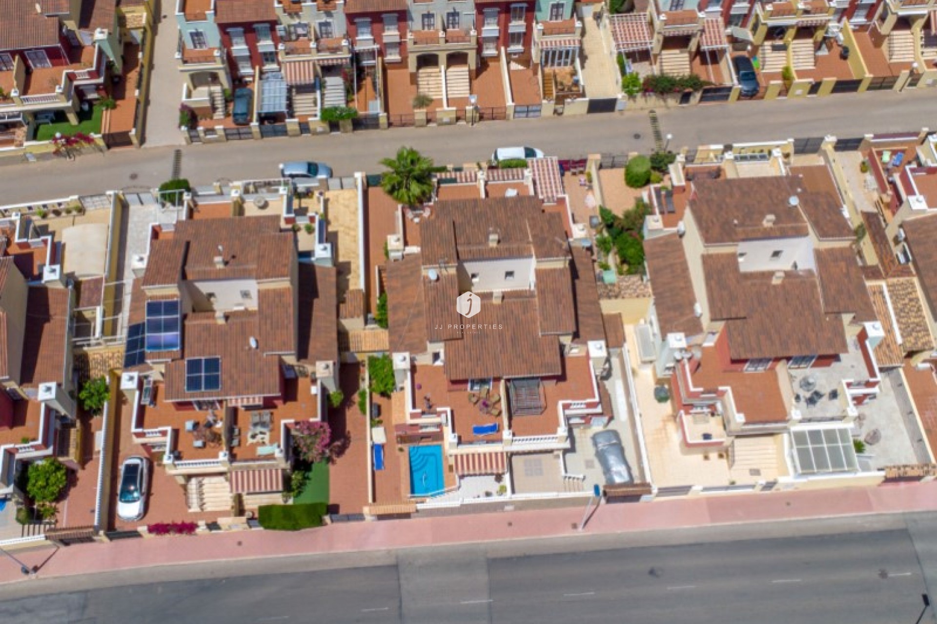 Resale - Chalet -
Torrevieja - Costa Blanca