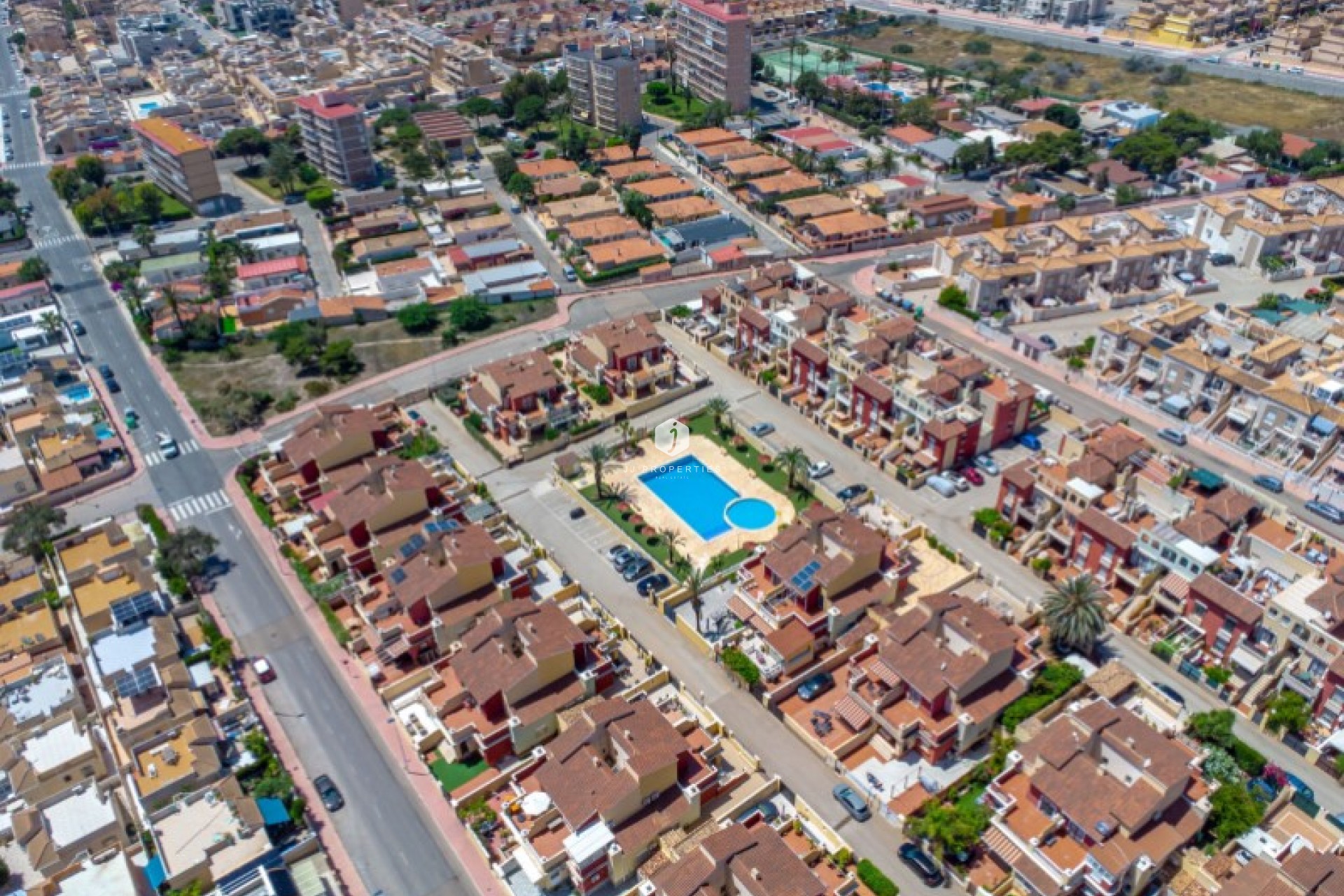 Resale - Chalet -
Torrevieja - Costa Blanca
