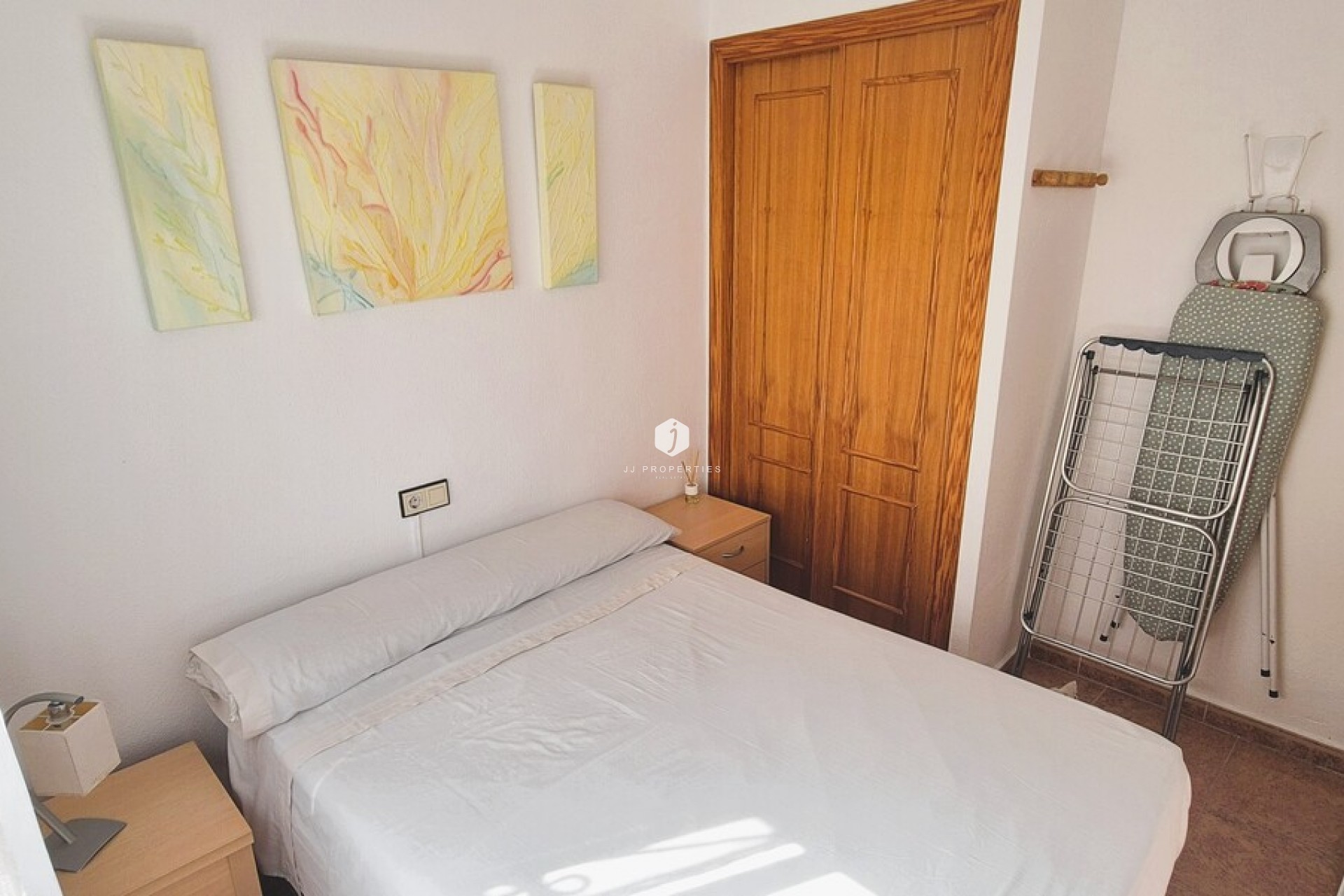 Resale - Chalet -
Torrevieja - Costa Blanca
