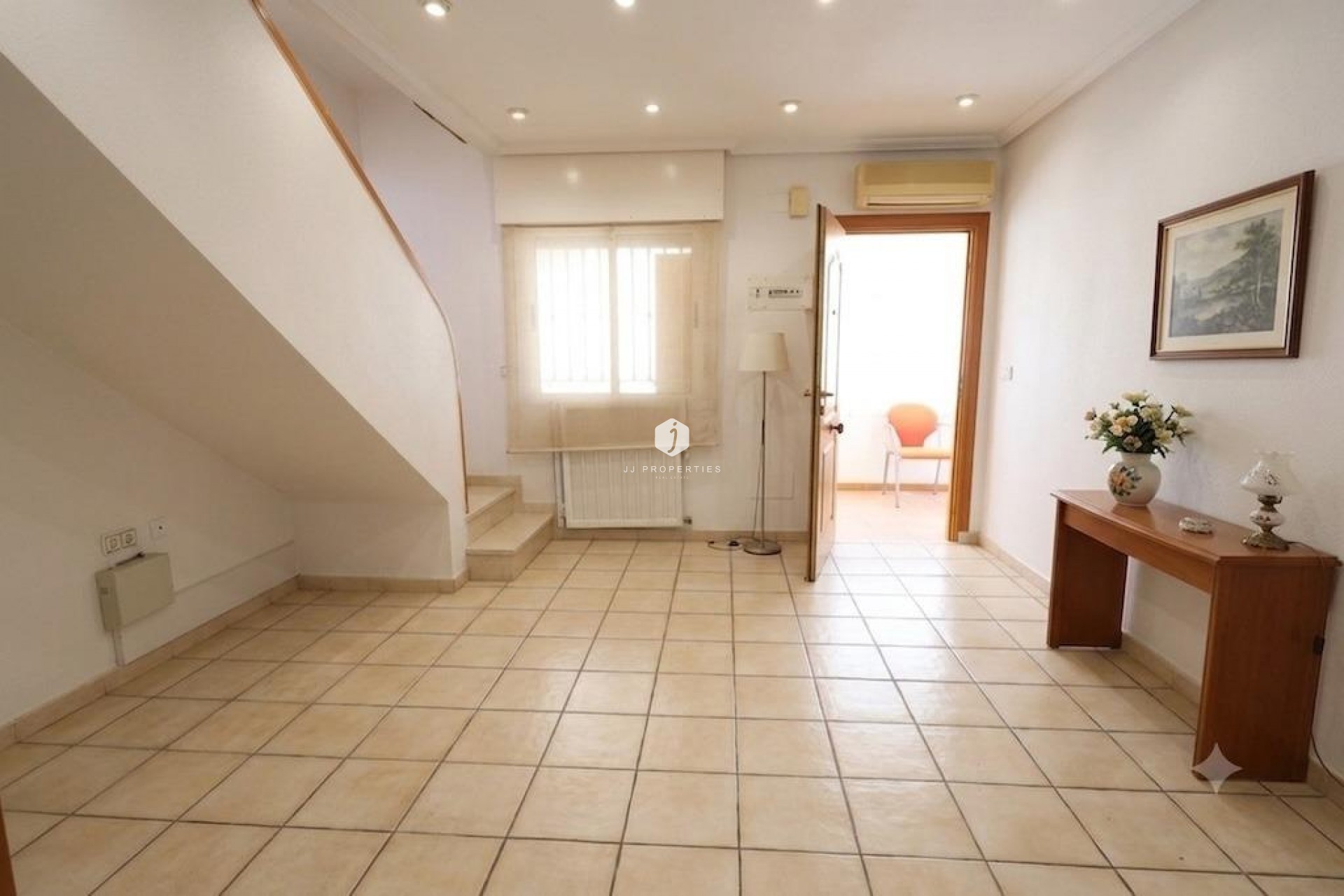 Resale - Chalet -
Torrevieja - Costa Blanca