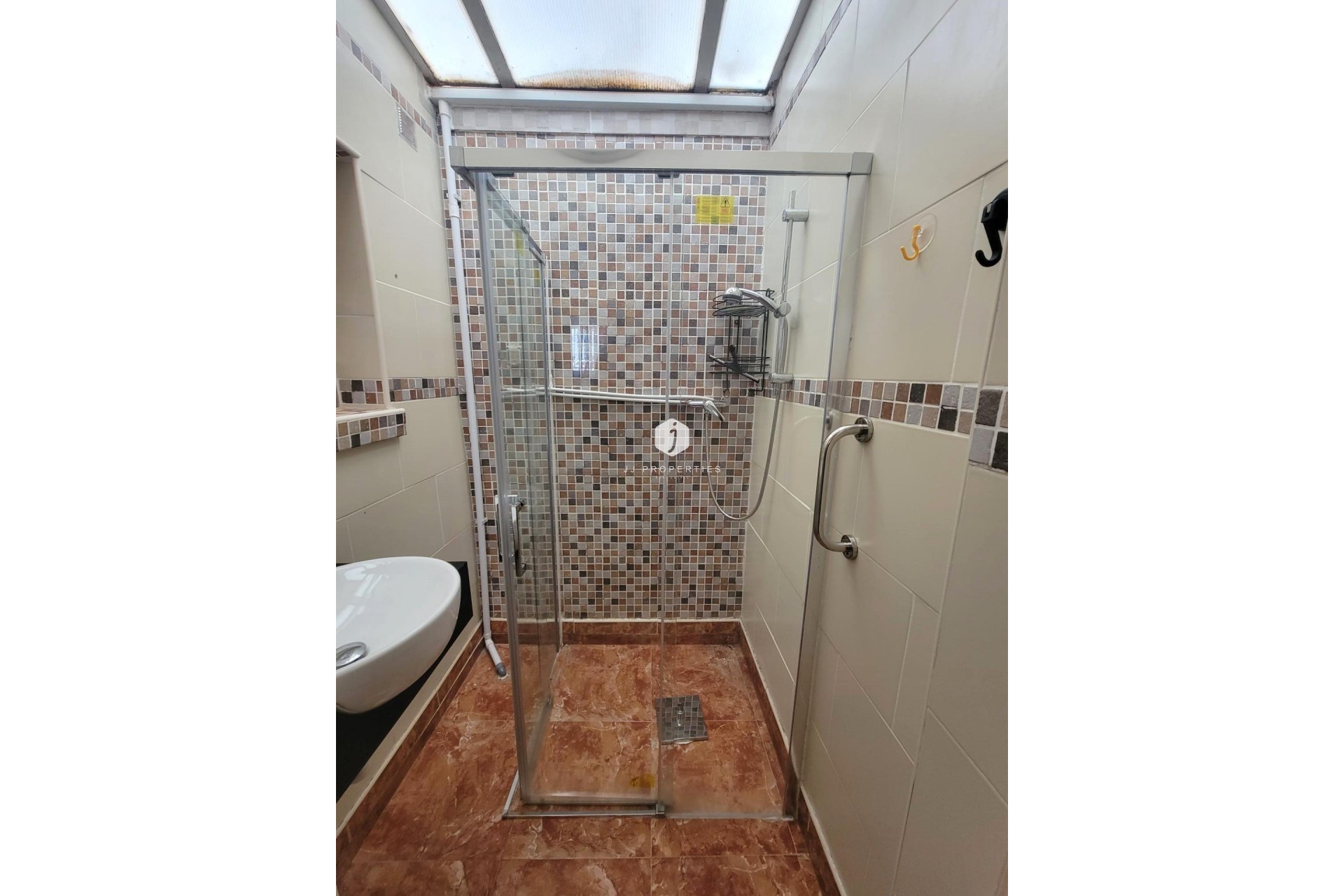 Resale - Chalet -
Torrevieja - El chaparral