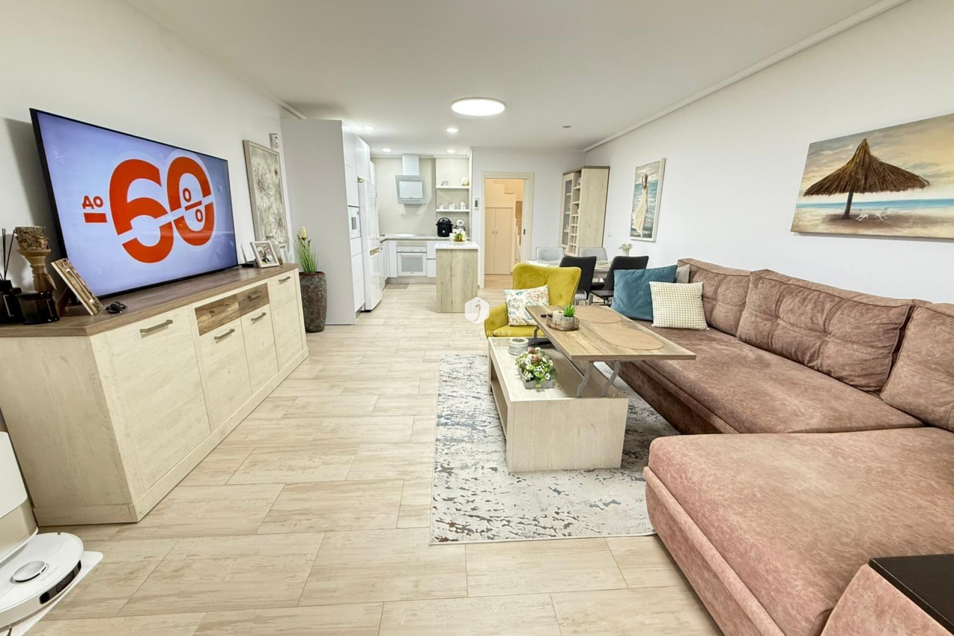 Resale - Chalet -
Torrevieja - El chaparral