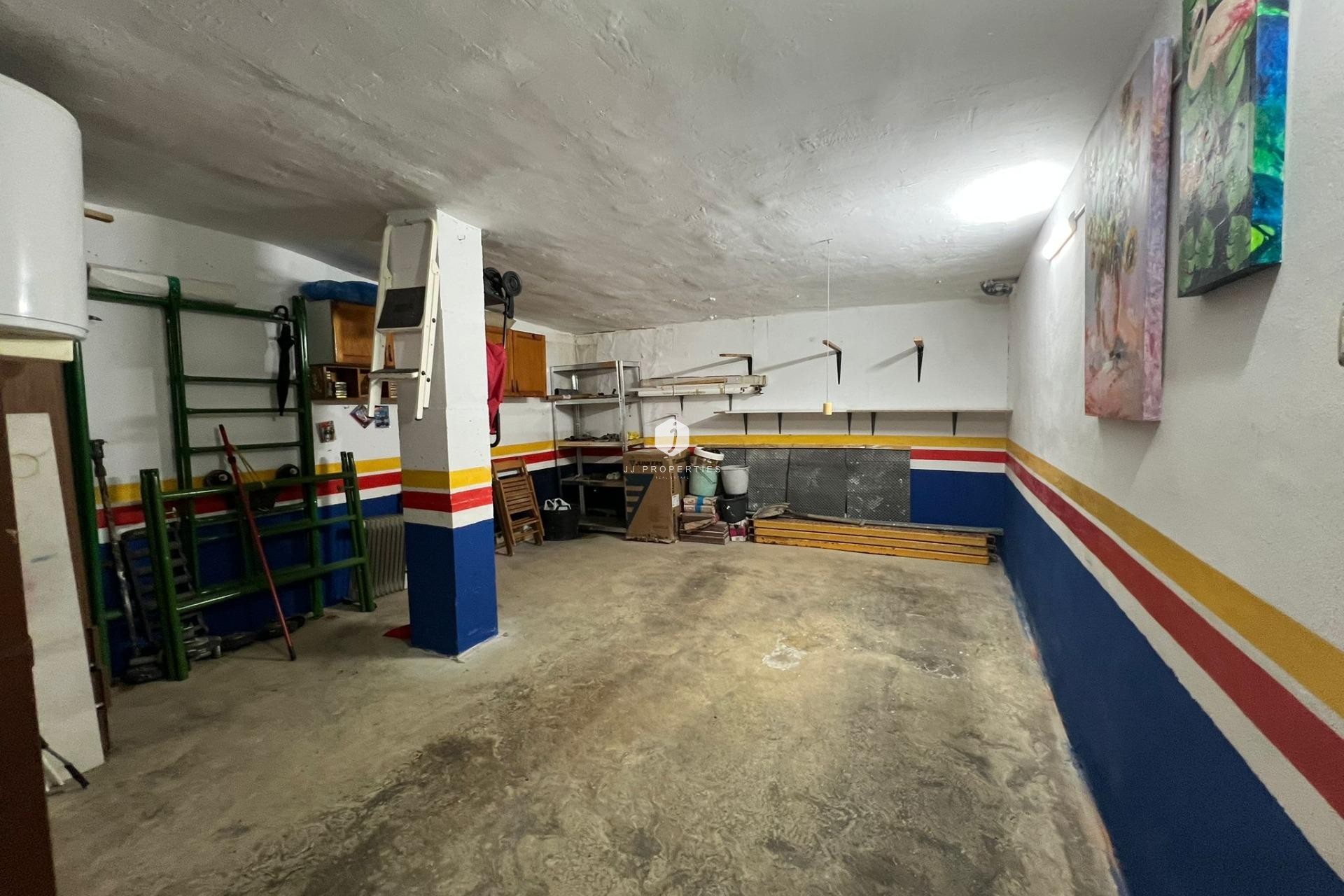 Resale - Chalet -
Torrevieja - La Mata