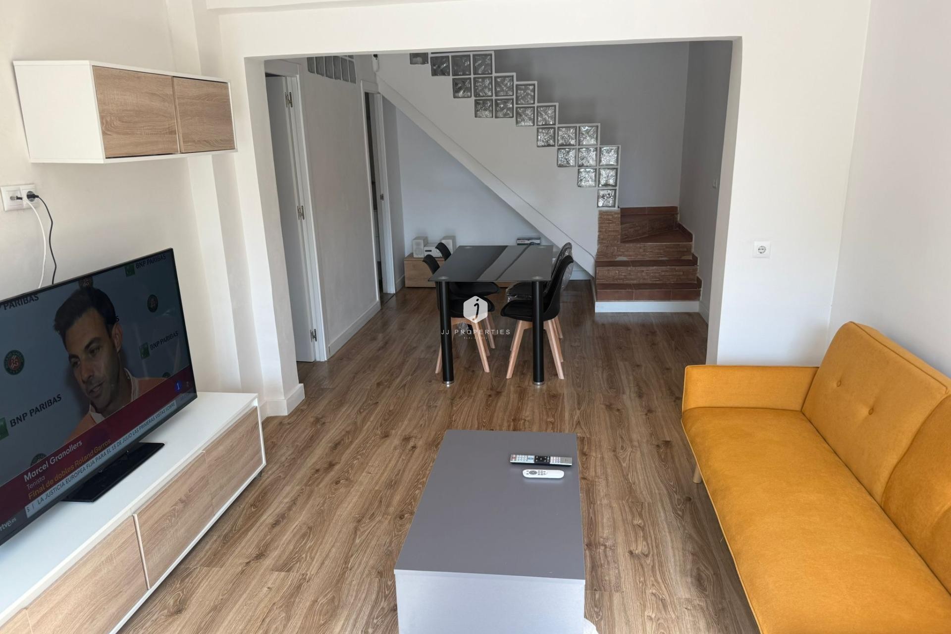 Resale - Chalet -
Torrevieja - La Siesta - El Salado - Torreta