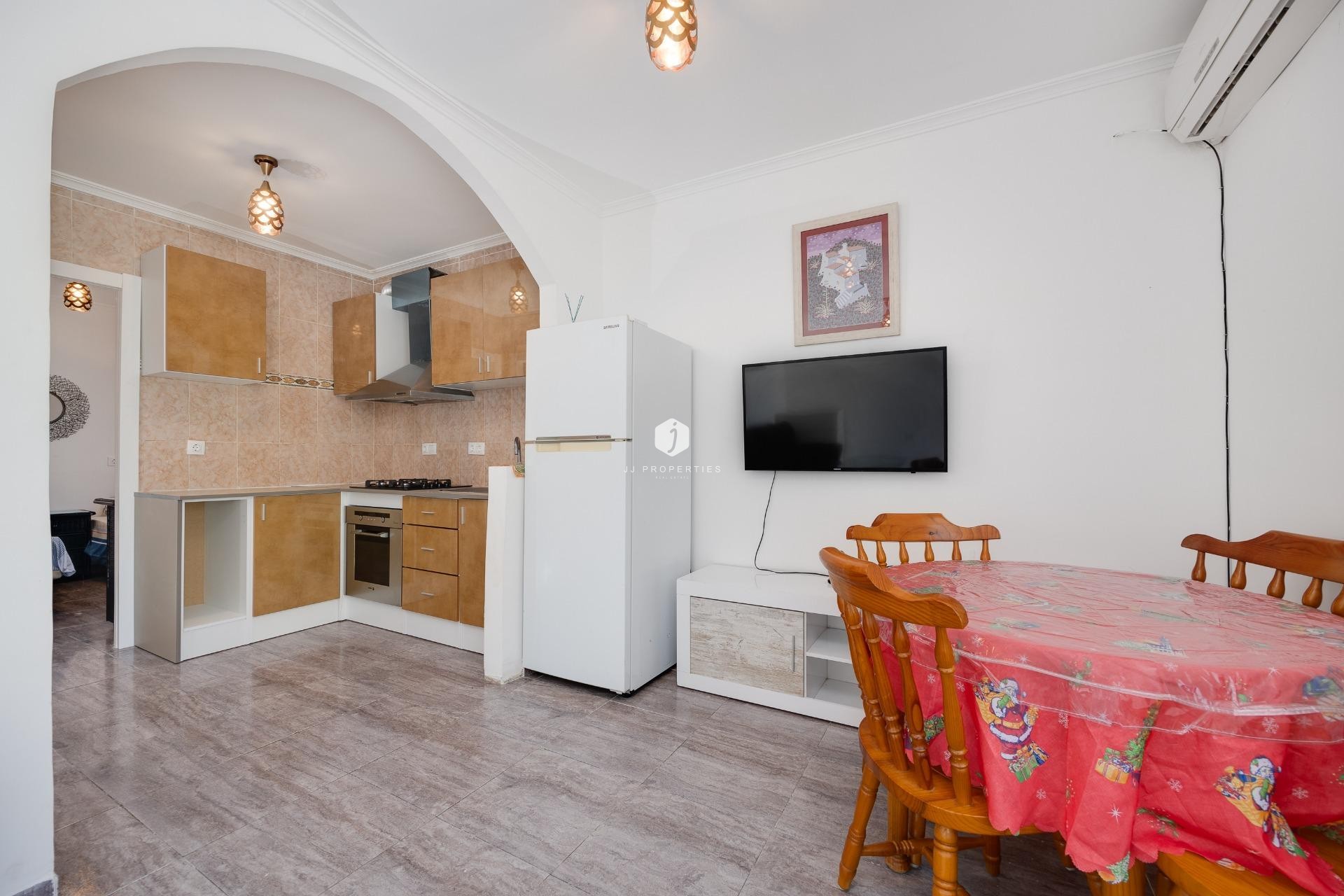 Resale - Chalet -
Torrevieja - La Siesta - El Salado - Torreta