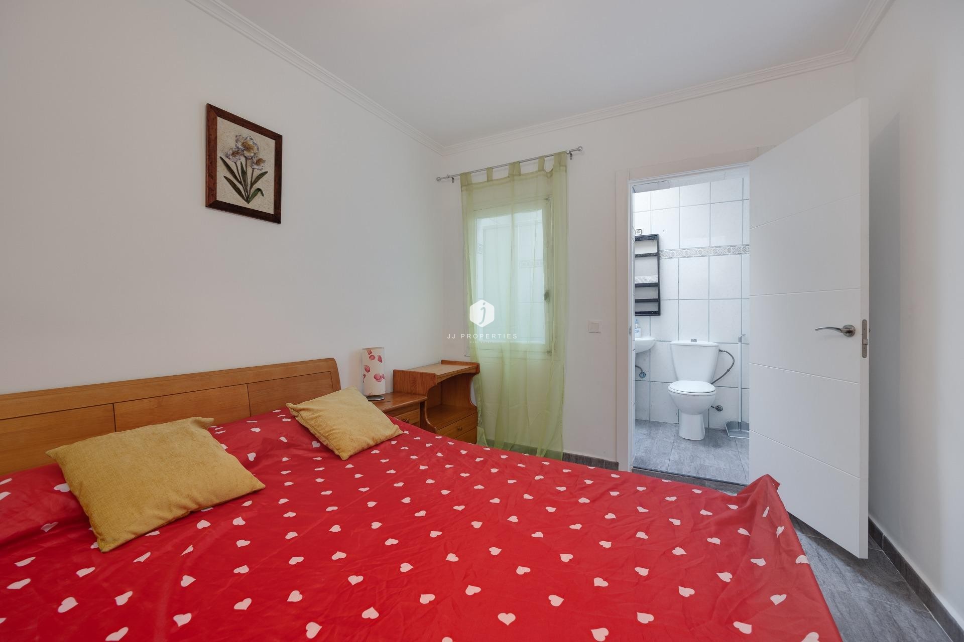 Resale - Chalet -
Torrevieja - La Siesta - El Salado - Torreta