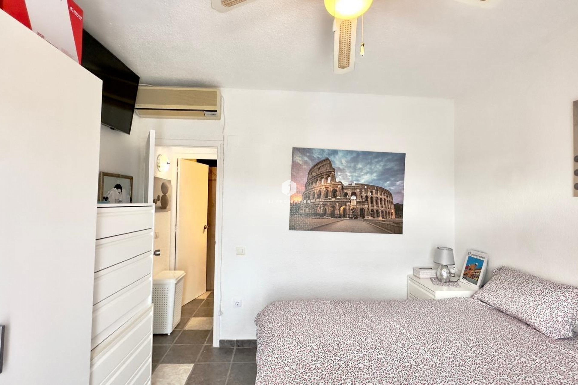 Resale - Chalet -
Torrevieja - La Siesta - El Salado - Torreta