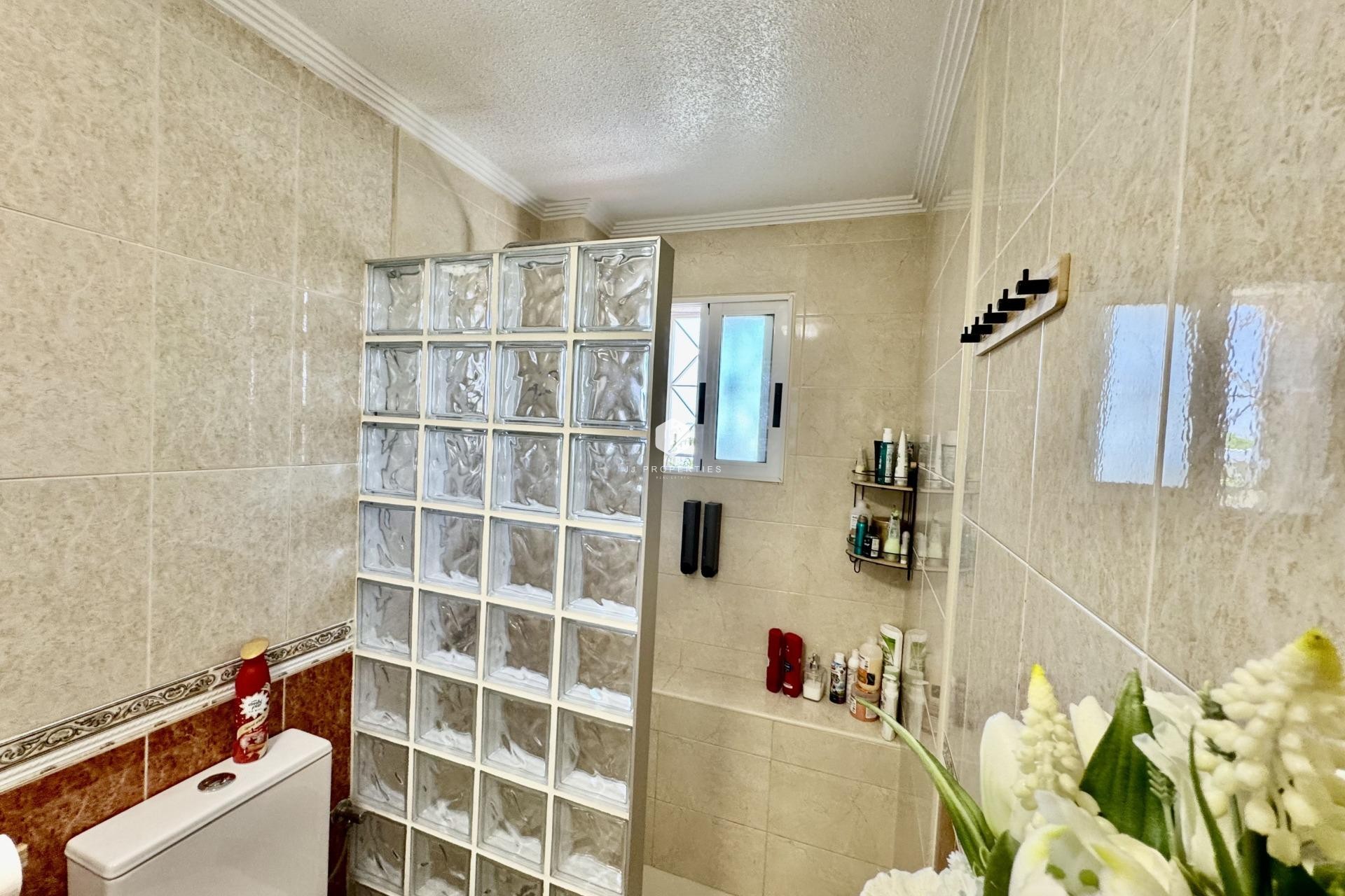 Resale - Chalet -
Torrevieja - La Siesta - El Salado - Torreta