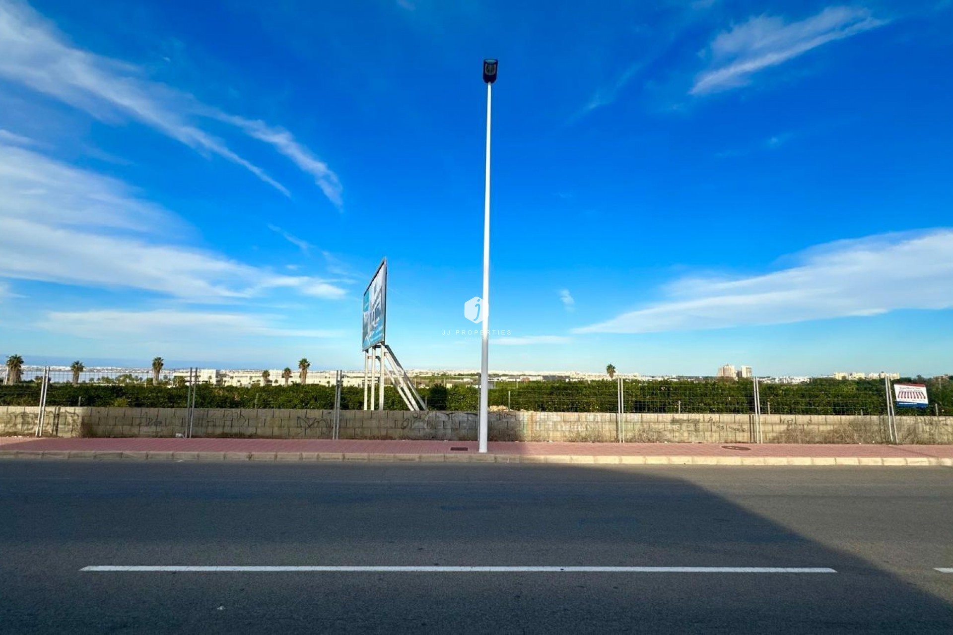 Resale - Chalet -
Torrevieja - La siesta