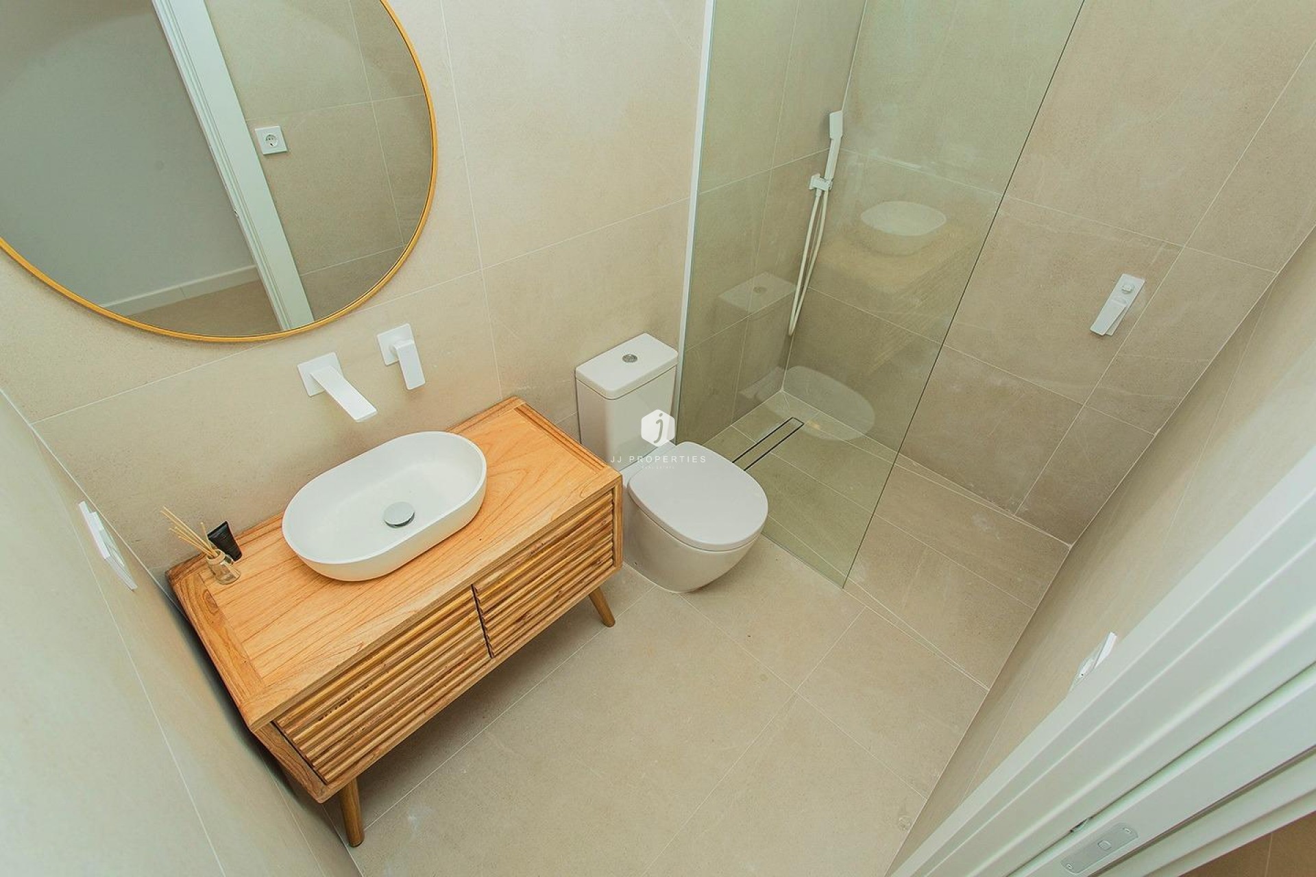 Resale - Chalet -
Torrevieja - La siesta