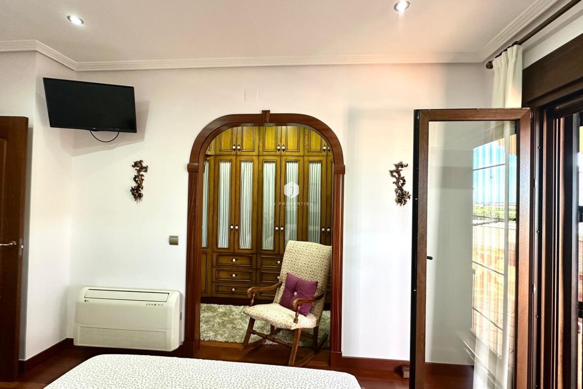 Resale - Chalet -
Torrevieja - La siesta