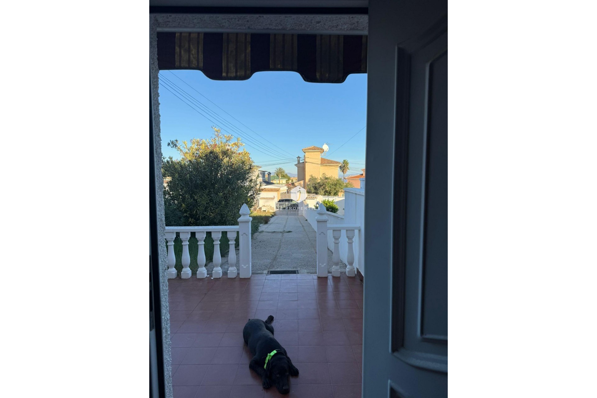 Resale - Chalet -
Torrevieja - Los altos